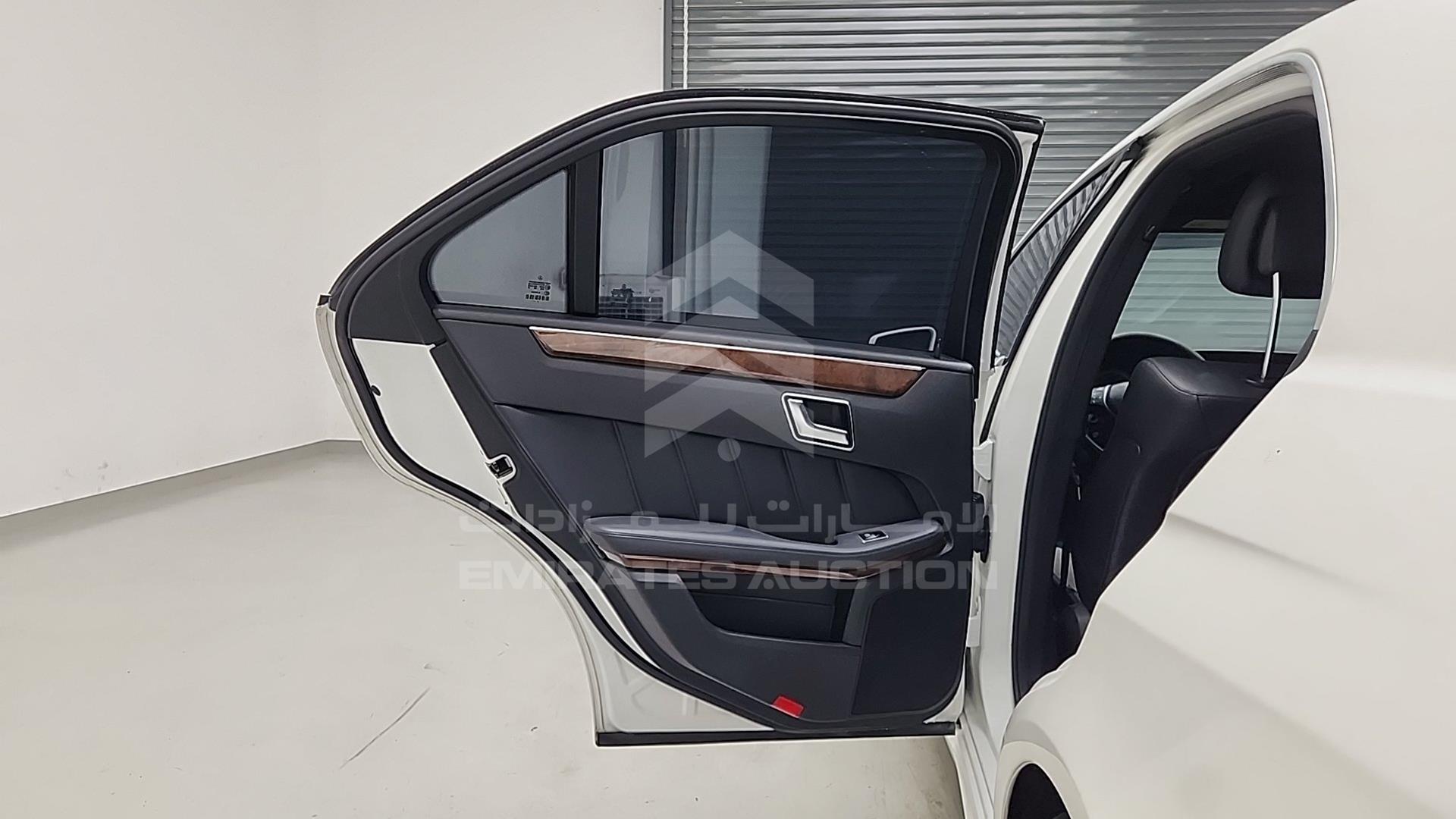 2013 MERCEDES E 350 VIN: WDDHF5KB4DA720730