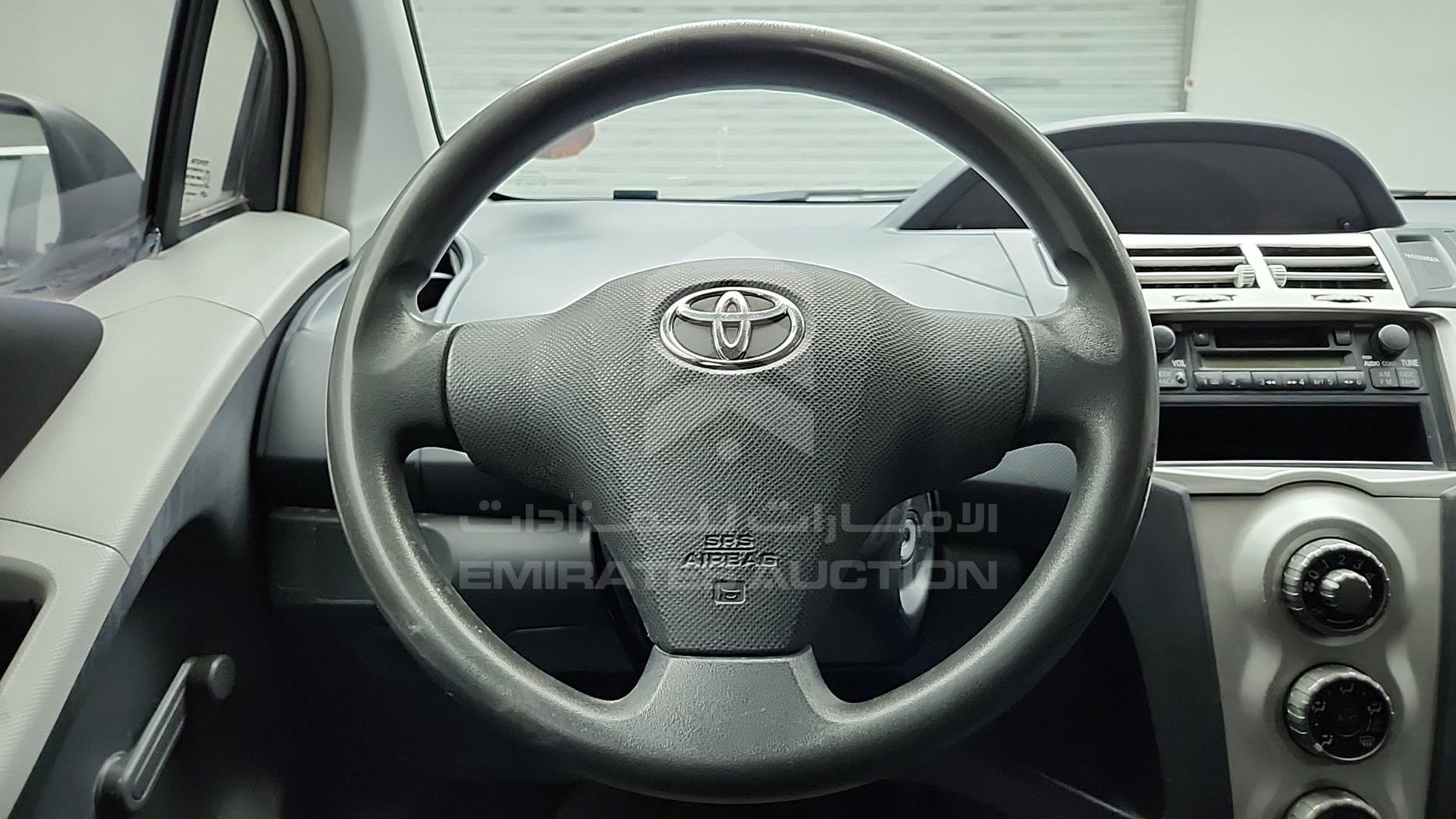 2008 TOYOTA YARIS VIN: JTDKW923185102750