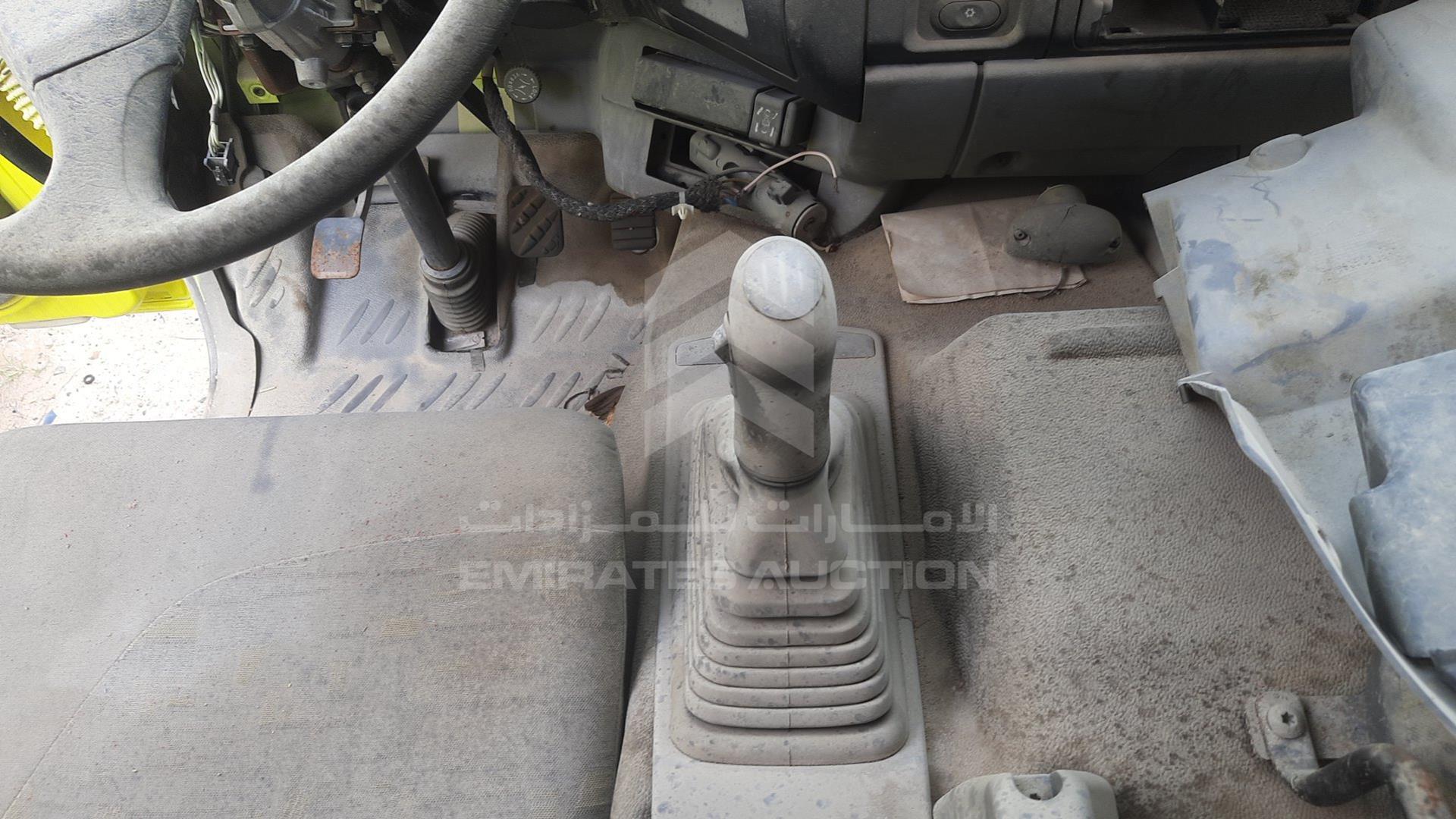 0 RENAULT --- VIN: VF633BXB03E100519