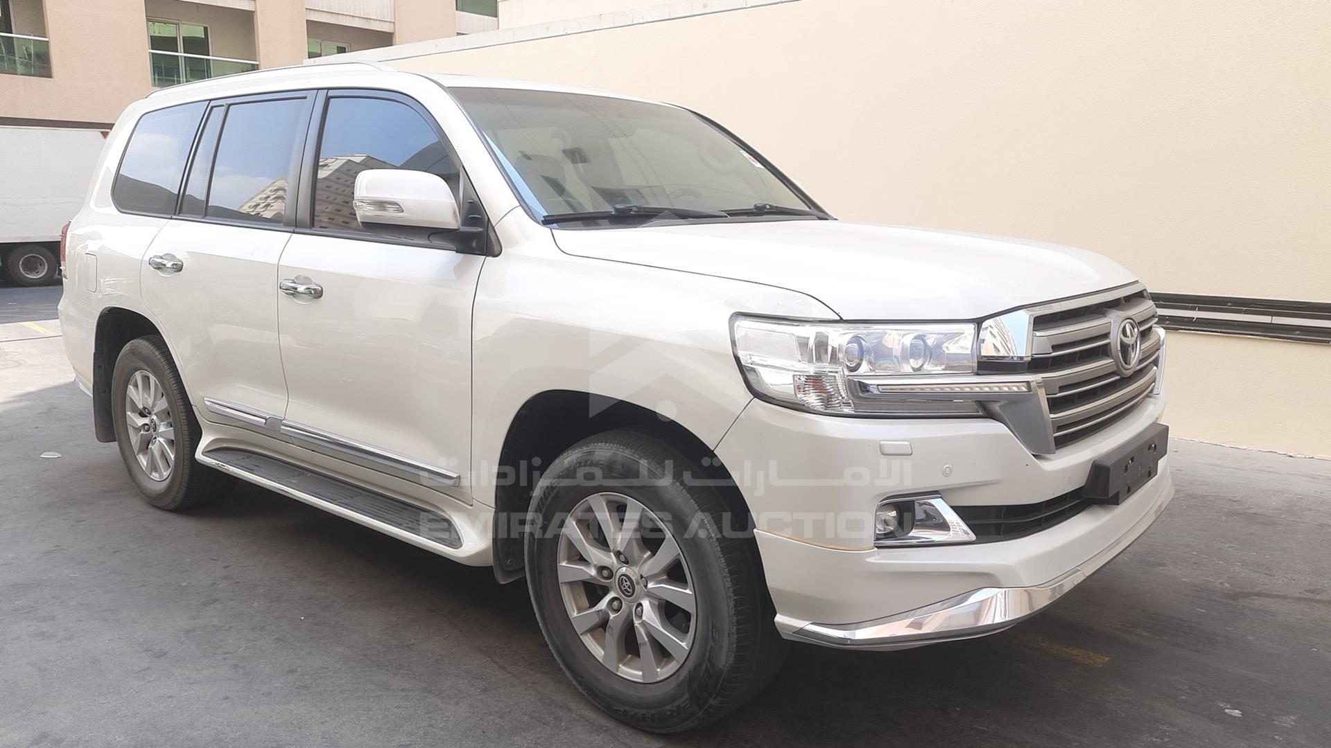 2018 TOYOTA LAND CRUISER VIN: JTMHU01J1J5143686