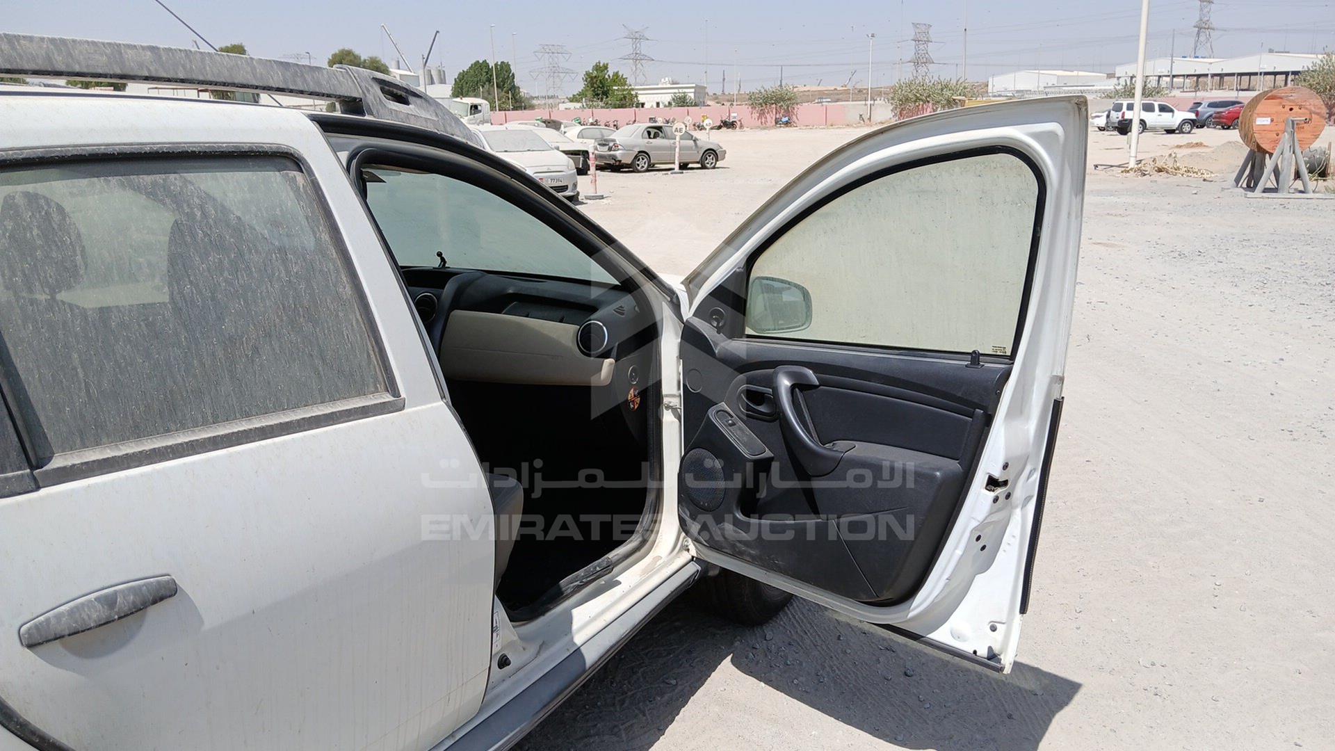 2016 RENAULT DUSTER VIN: VF1HSRGJ9GA583090
