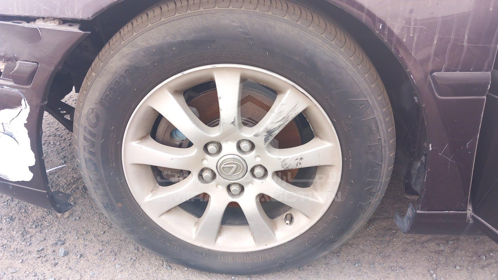 2004 LEXUS ES 330 VIN: JTHBA30G045004903
