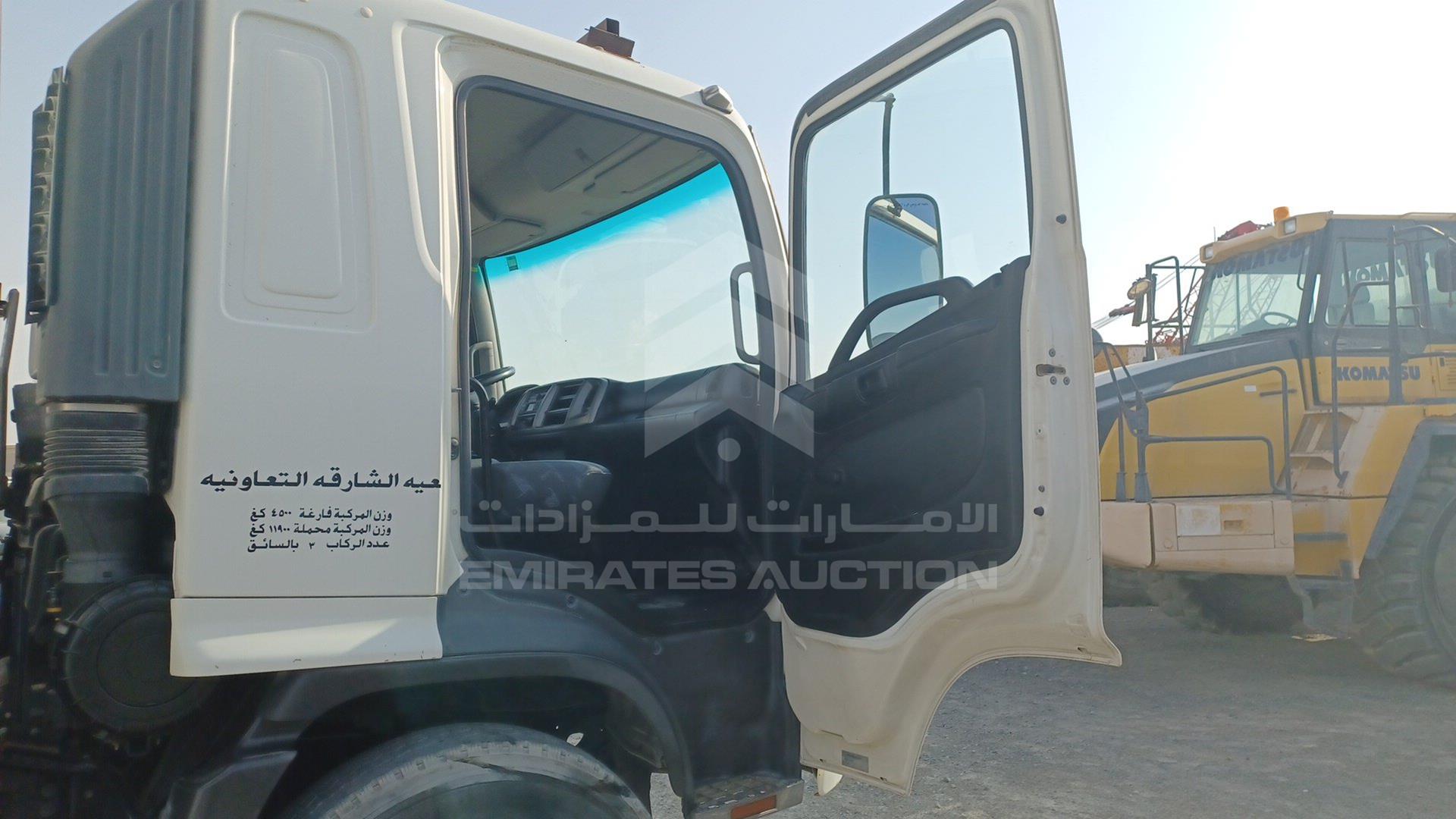 2011 HINO 500 VIN: JHDFG1JP1B1S18435