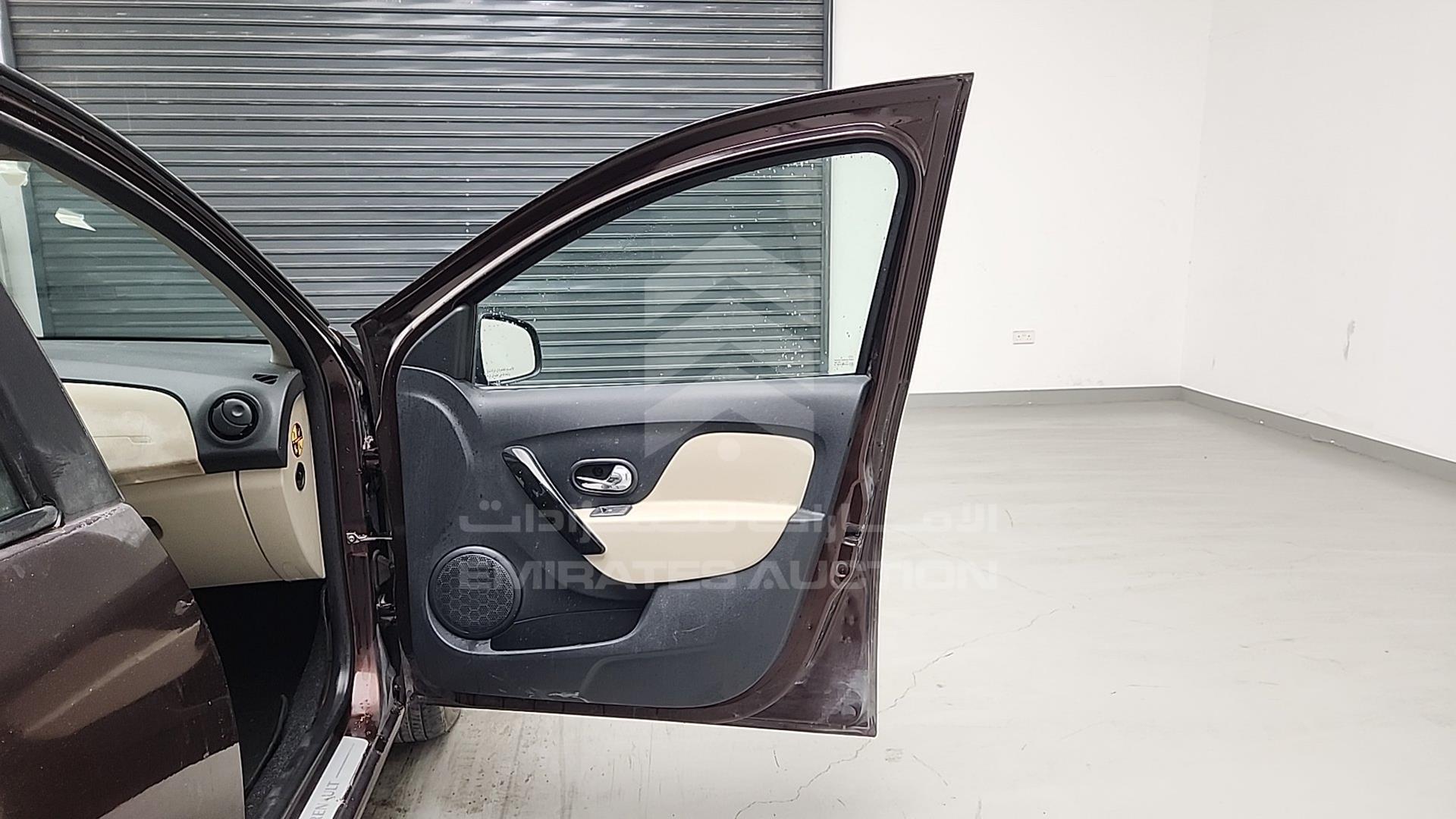2017 RENAULT SYMBOL VIN: VF14SRAB8HT513862