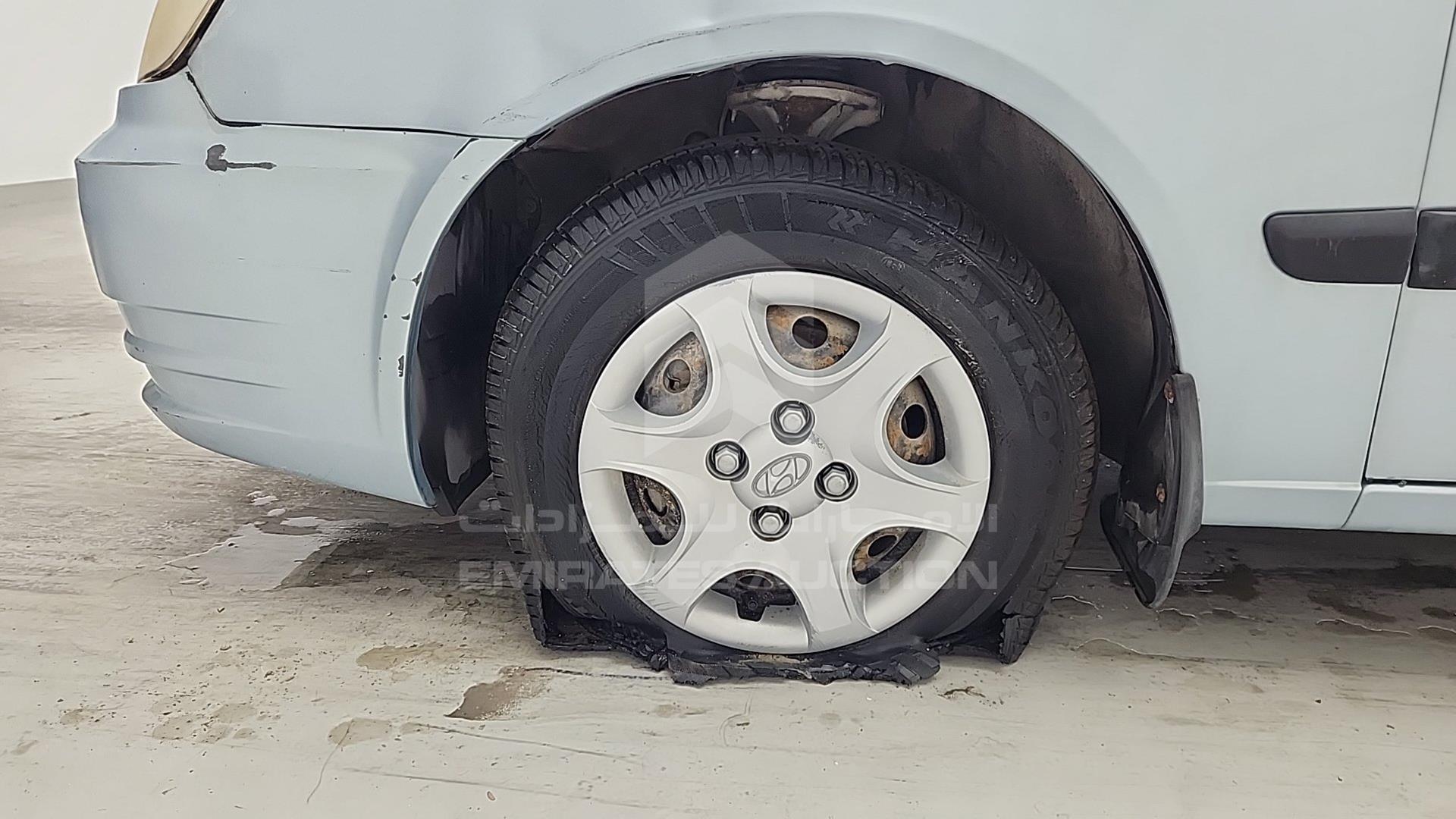 2004 HYUNDAI ACCENT VIN: KMHCG41F54U546211