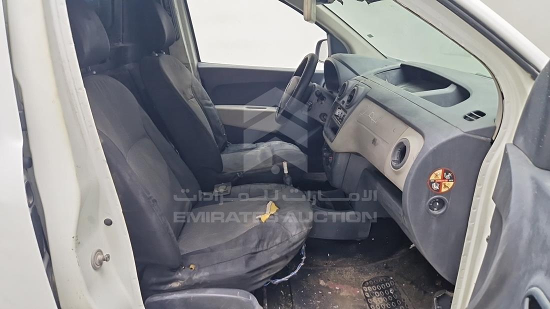 رينو دوكر 2016 — زاوية الراكب الأمامي للمقعد — صورة 23