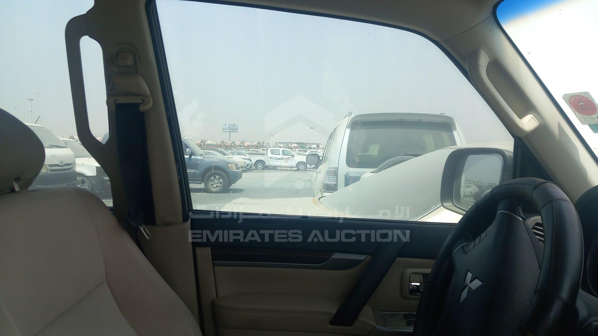 2017 MITSUBISHI PAJERO VIN: JE4MR62N1HJ708367