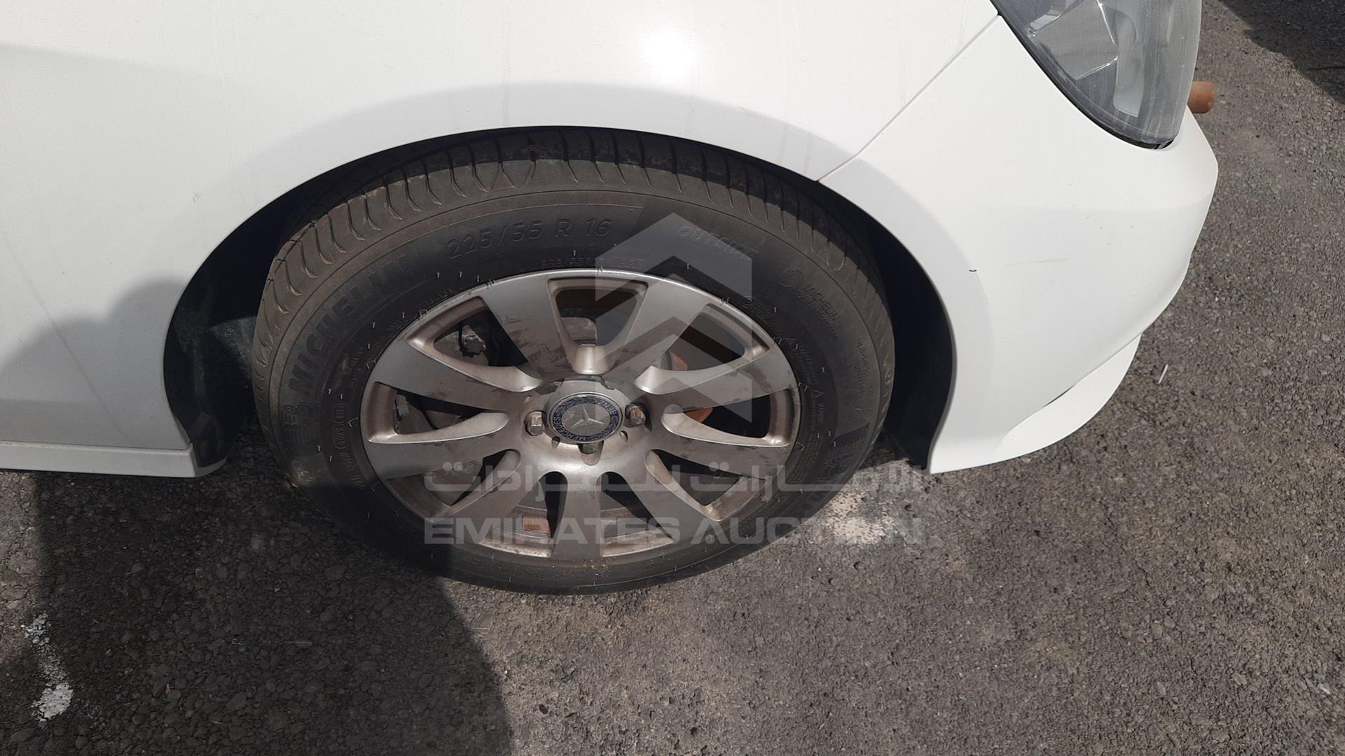 0 MERCEDES E 300 VIN: WDDHF5FB1EB026504
