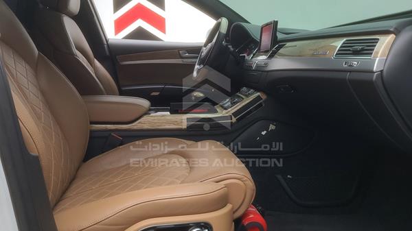 Audi A8 2016 WAUY2BFD8GN000776 Image 33