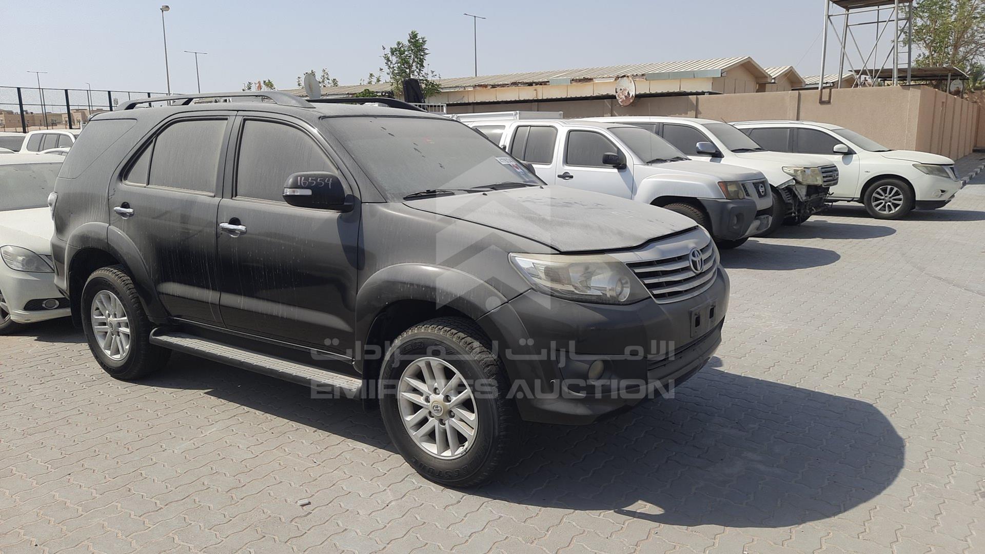 2014 TOYOTA FORTUNER VIN: MHFYU59GXE7032347