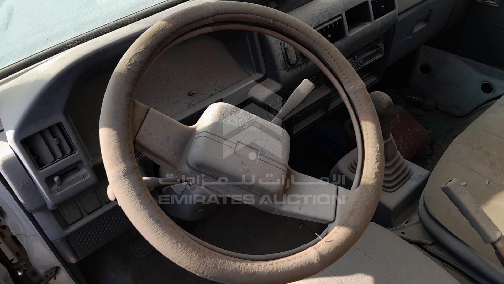 2004 MITSUBISHI L 300 VIN: JMYGNP03V5A770856