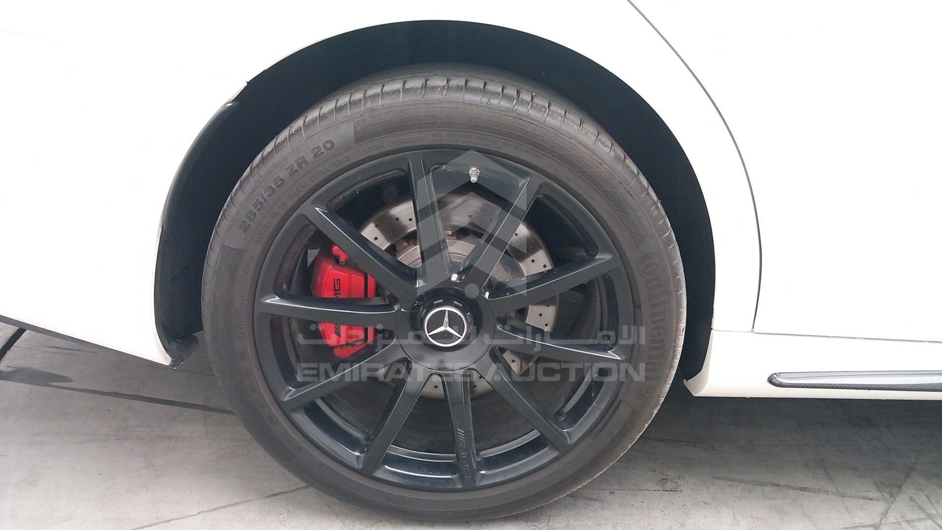 2016 MERCEDES S 63 VIN: WDDUG7JB6GA246373