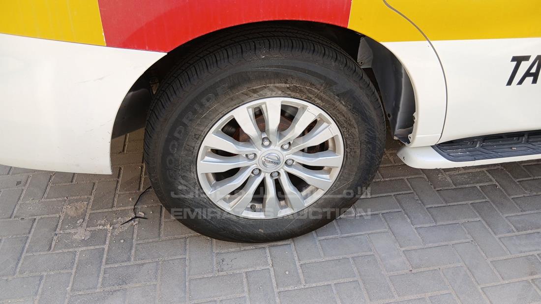 نيسان باترول 2019 — الباب الخلفي الأيمن — صورة 32