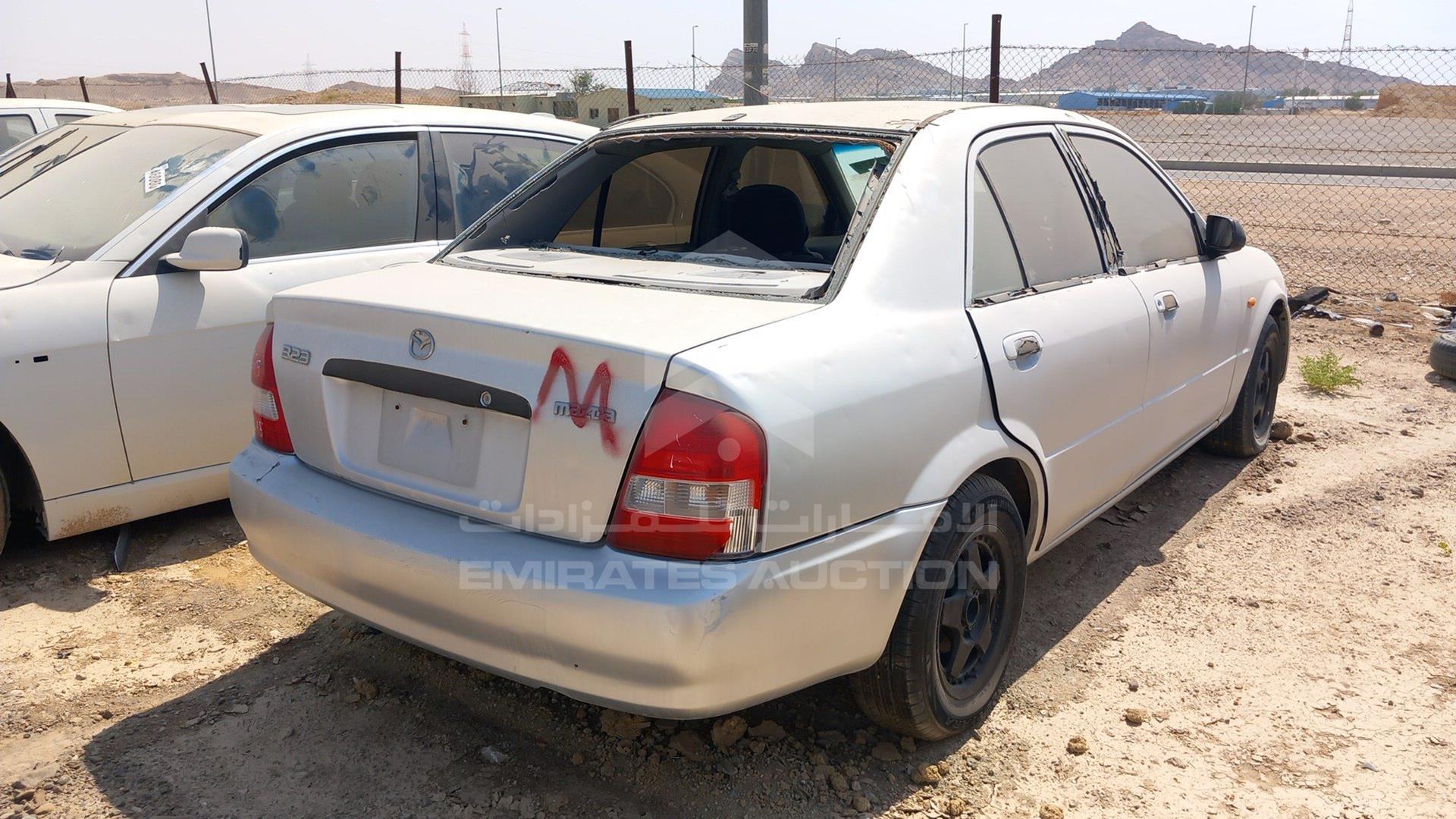 2003 MAZDA 323 VIN: JM7BJ12M231222037