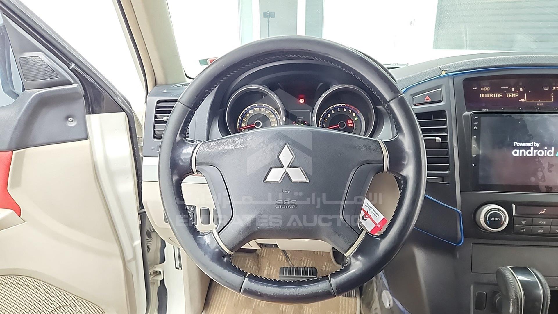 2009 MITSUBISHI PAJERO VIN: JMYLRV93W9J703606