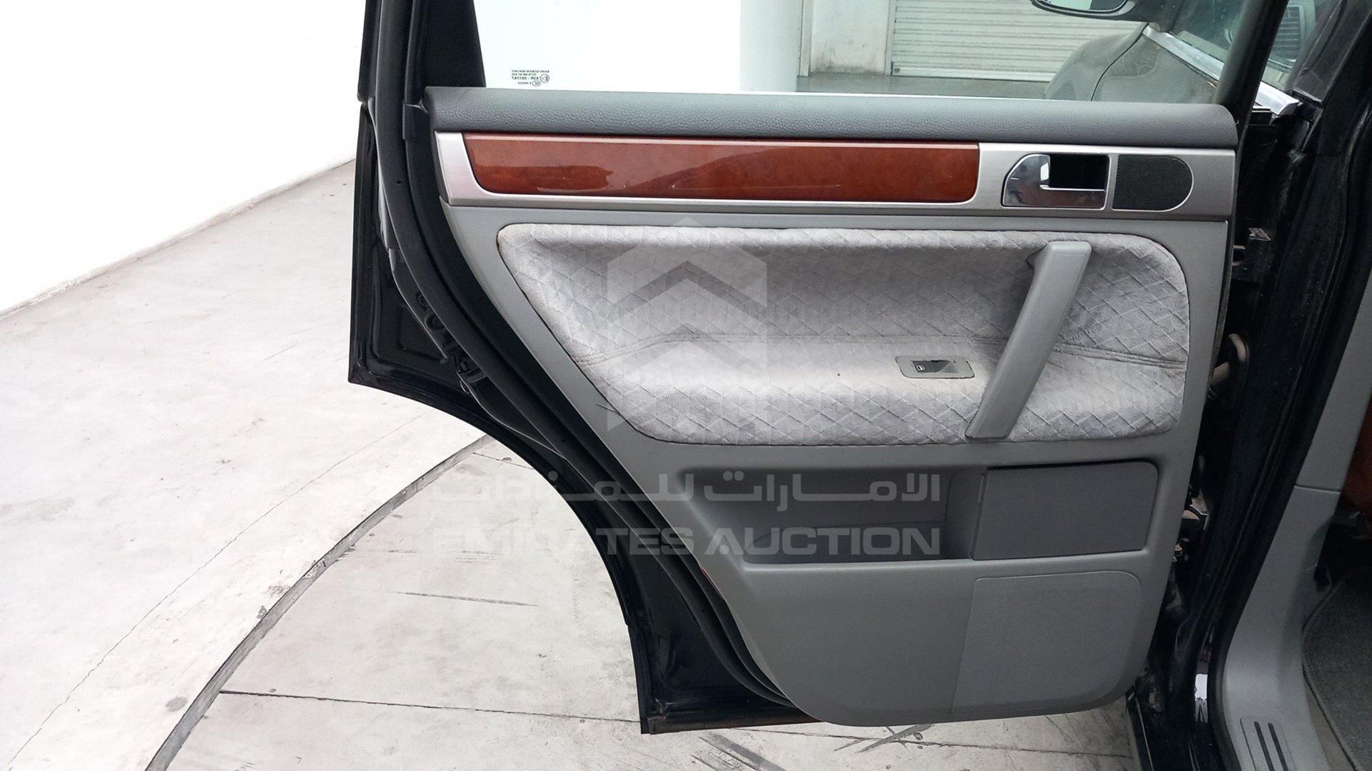 2008 VOLKSWAGEN TOUAREG VIN: WVGAL27L98D058292