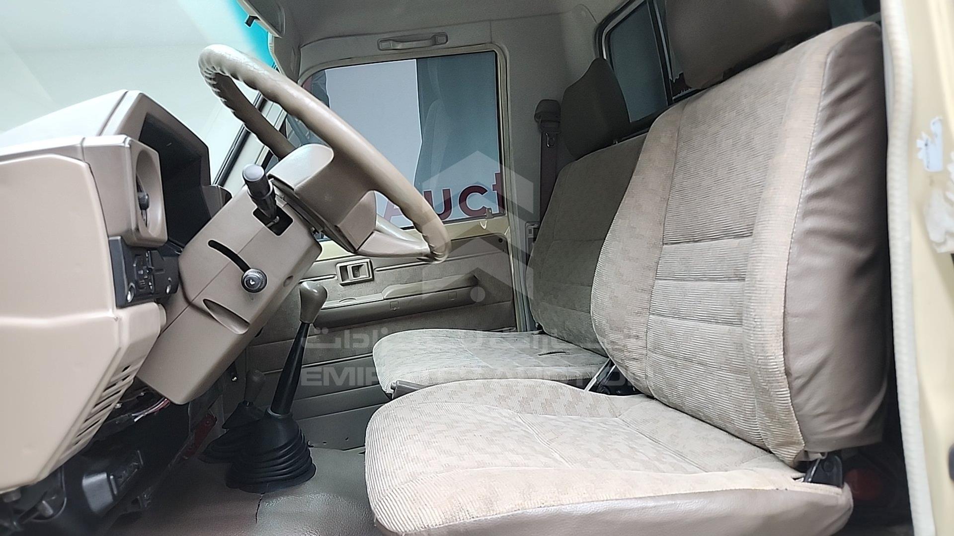 2008 TOYOTA LAND CRUISER VIN: JTFLJ73J186040241