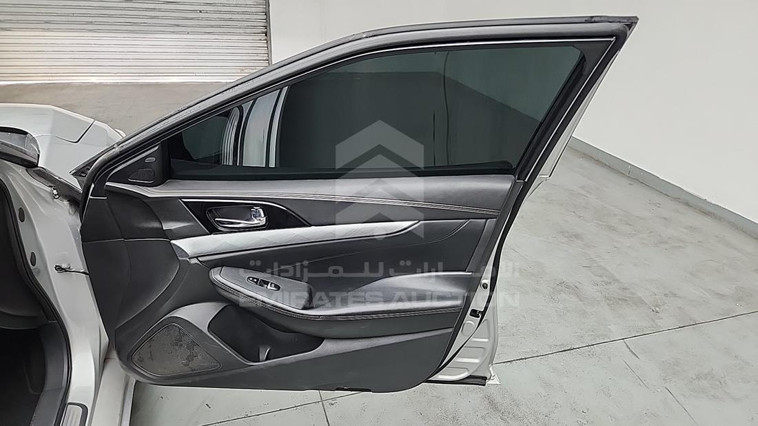 2016 Nissan Maxima — Front Right Door — Photo 27