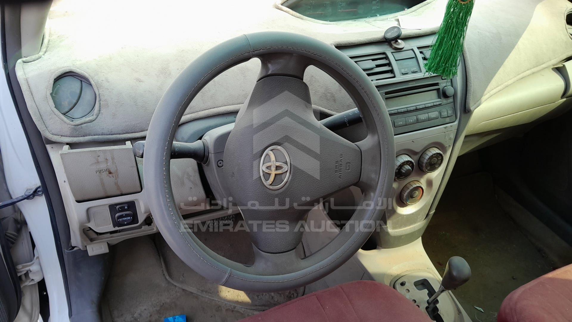 2010 TOYOTA YARIS VIN: JTDBW9233A1186325