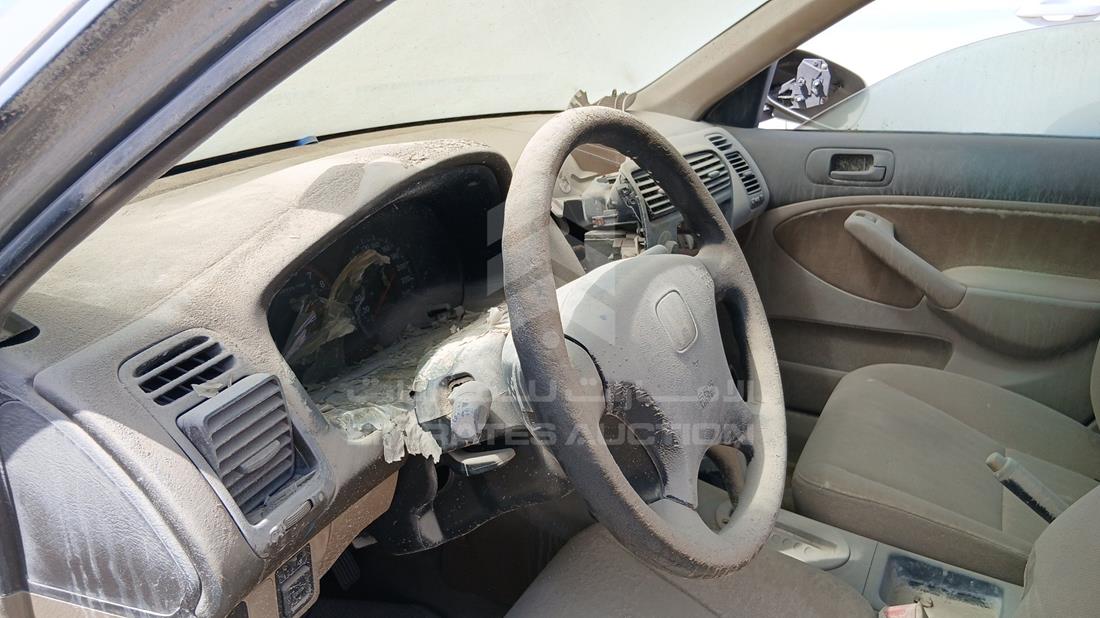 هوندا سيفيك 2005 — زاوية واجهة السائق الأمامية اليسرى — صورة 11