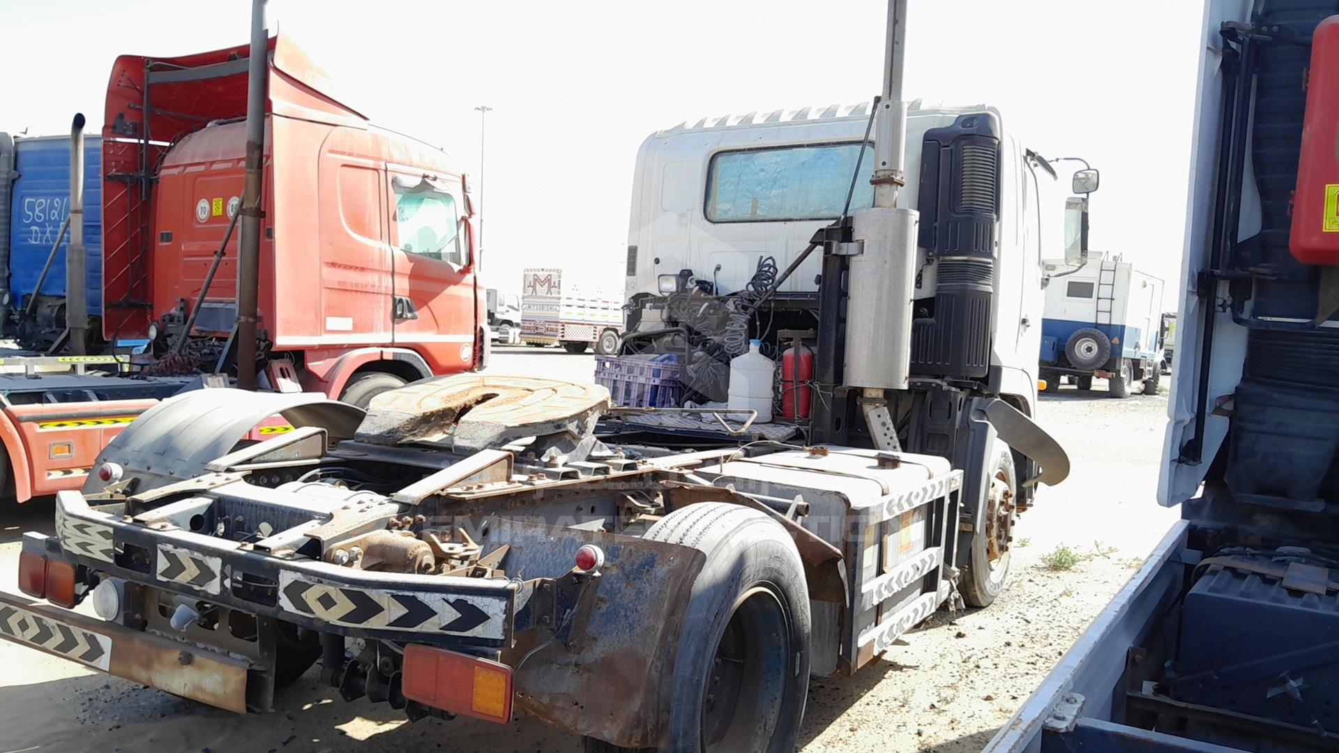 2014 HINO FS 700 VIN: JHDSH1EEXE1S12691