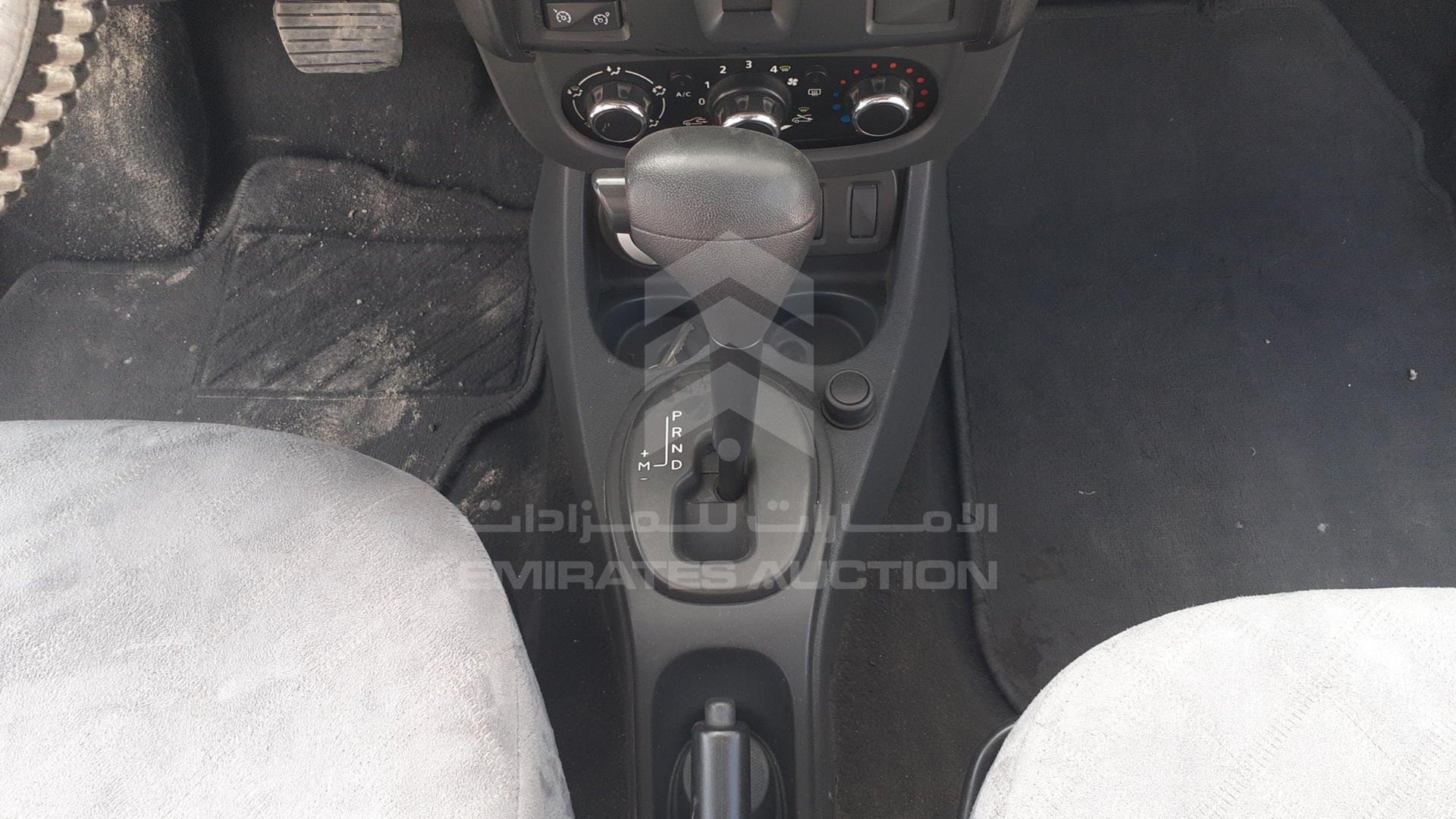 2017 RENAULT DUSTER VIN: VF1HSRGJ4HA500179