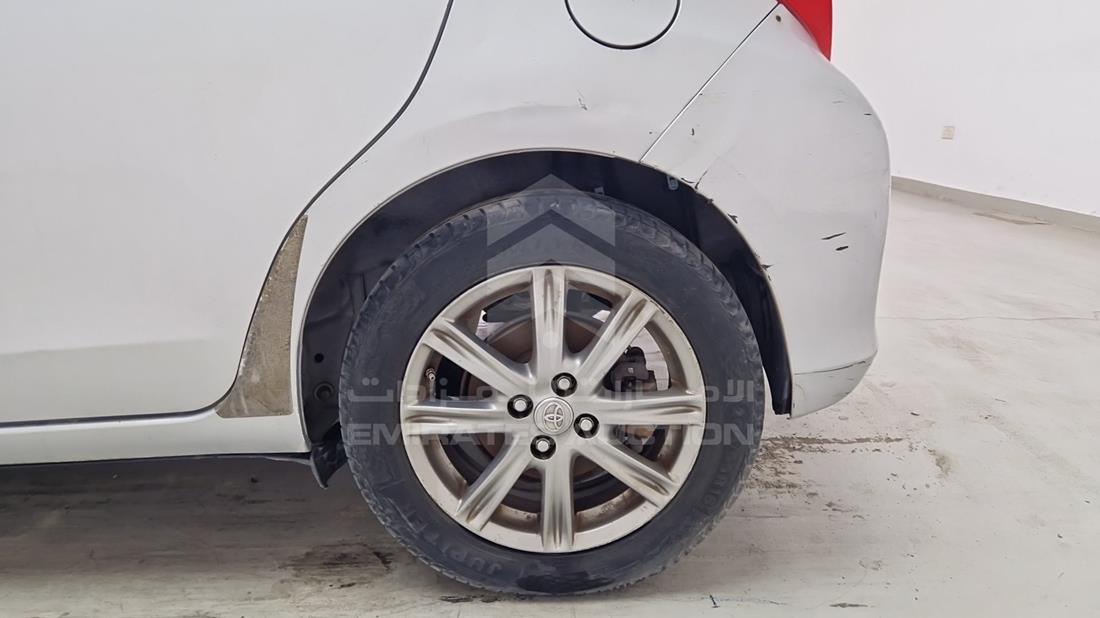 2014 Toyota Yaris — Rear Left Tyre — Photo 40