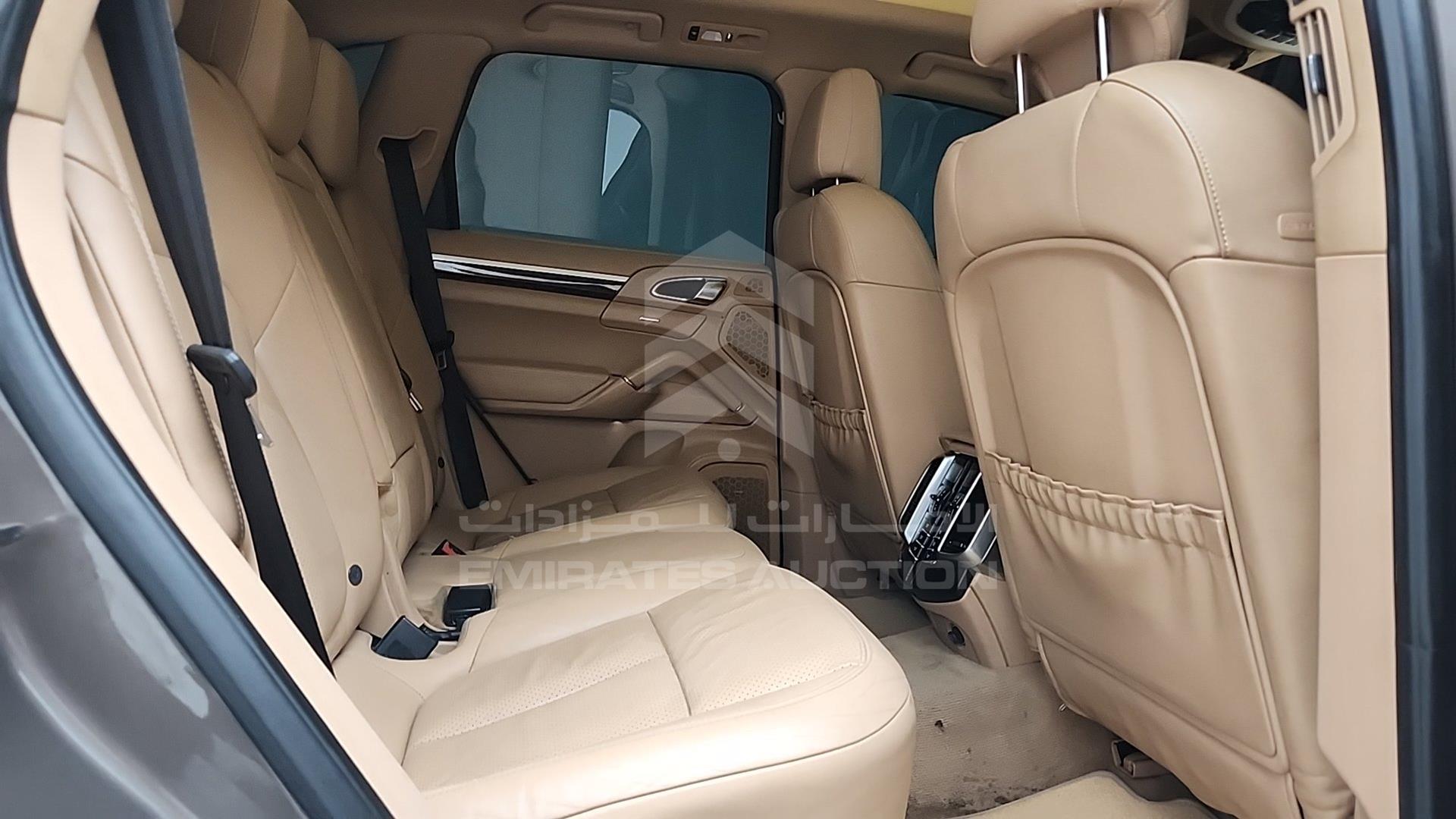 2013 PORSCHE CAYENNE VIN: WP1ZZZ92ZDLA83541