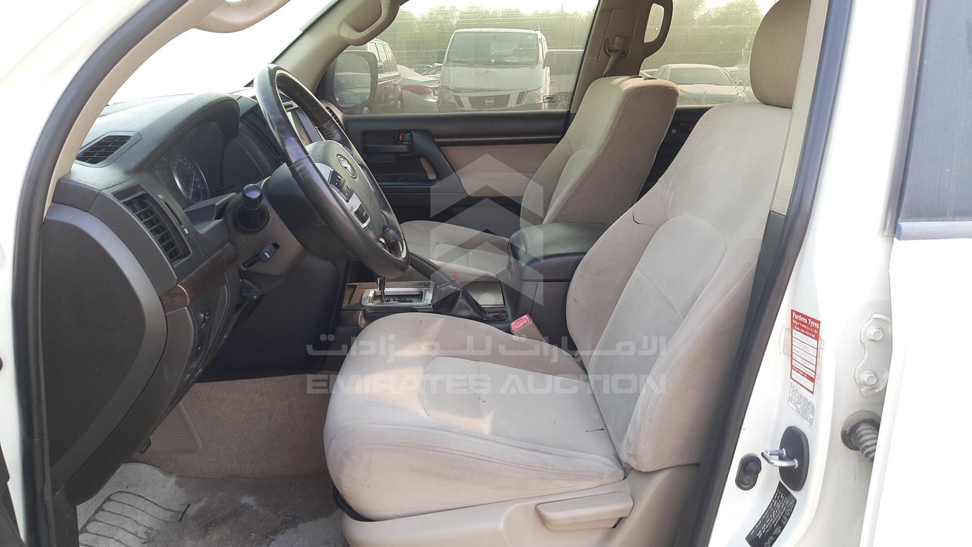 2011 TOYOTA LAND CRUISER VIN: JTMHU09J5B4036555