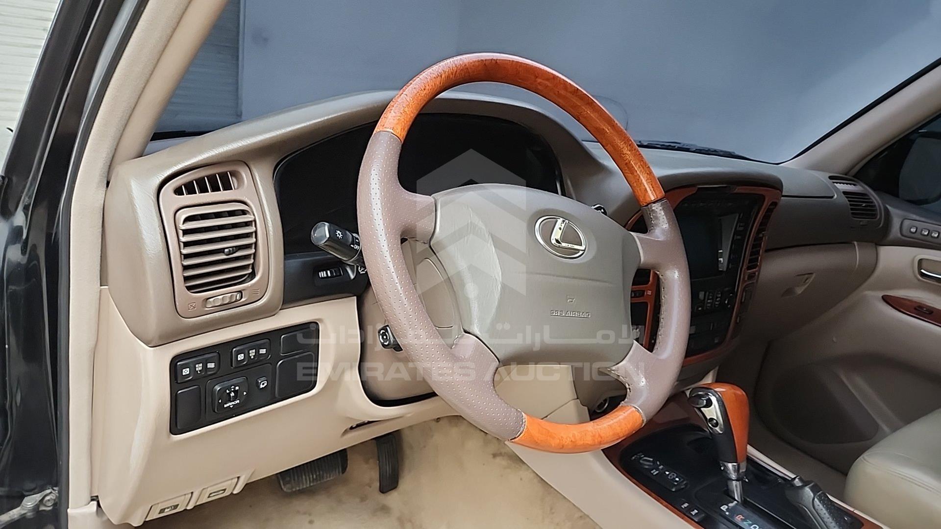 1999 LEXUS LX 470 VIN: UZJ1000087157