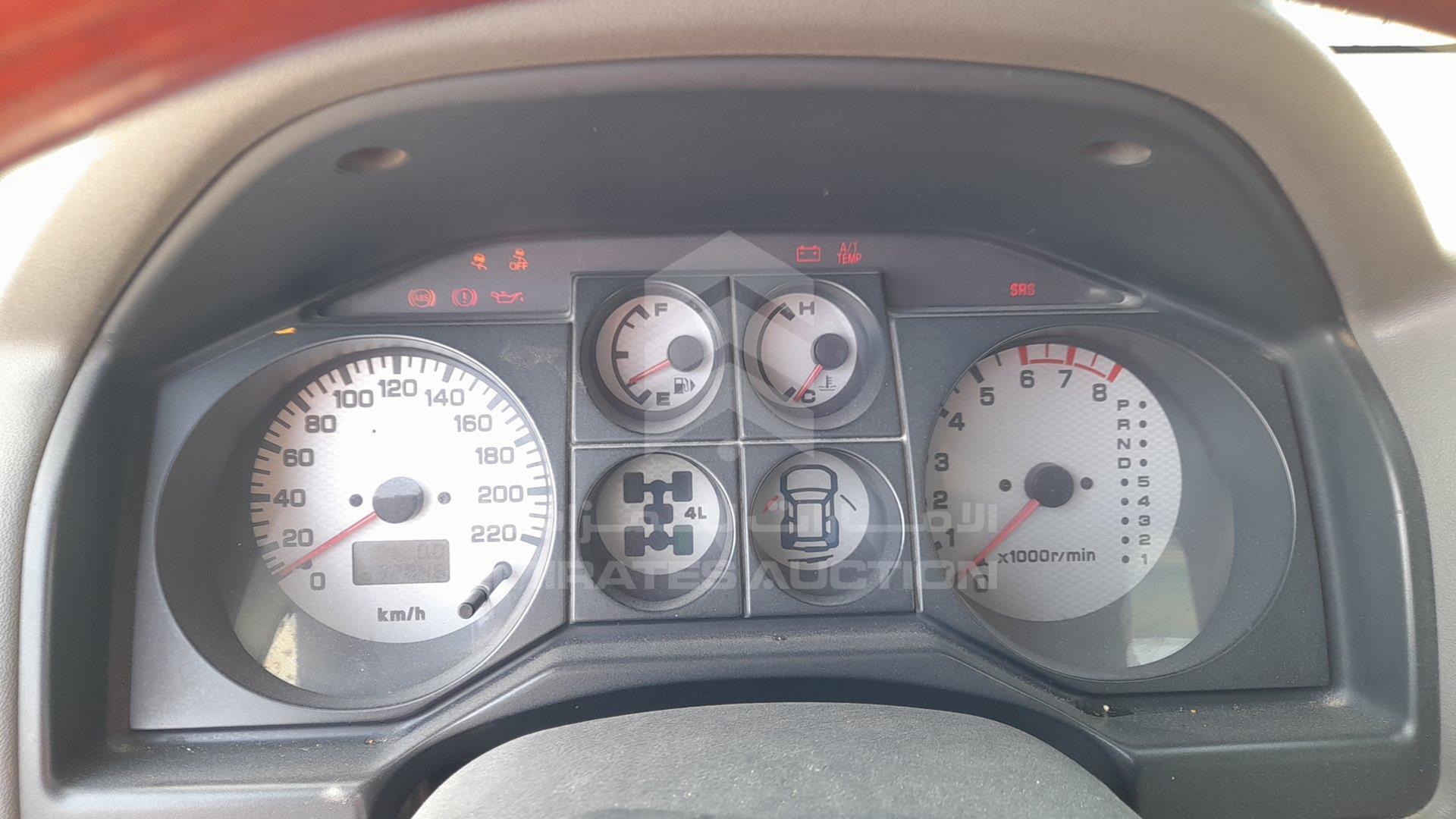 2005 MITSUBISHI PAJERO VIN: JMYMYV67W5J705237