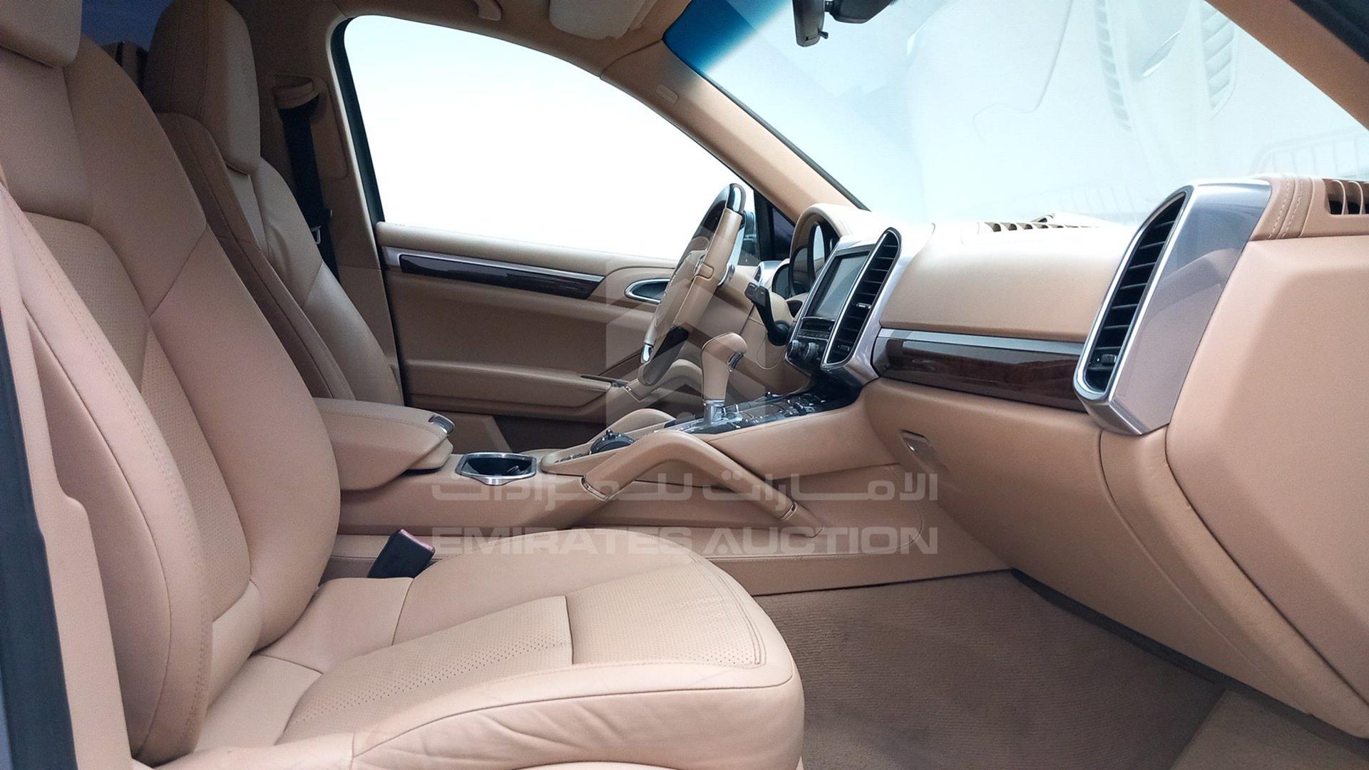 2012 PORSCHE CAYENNE S VIN: WP1ZZZ92ZCLA50158