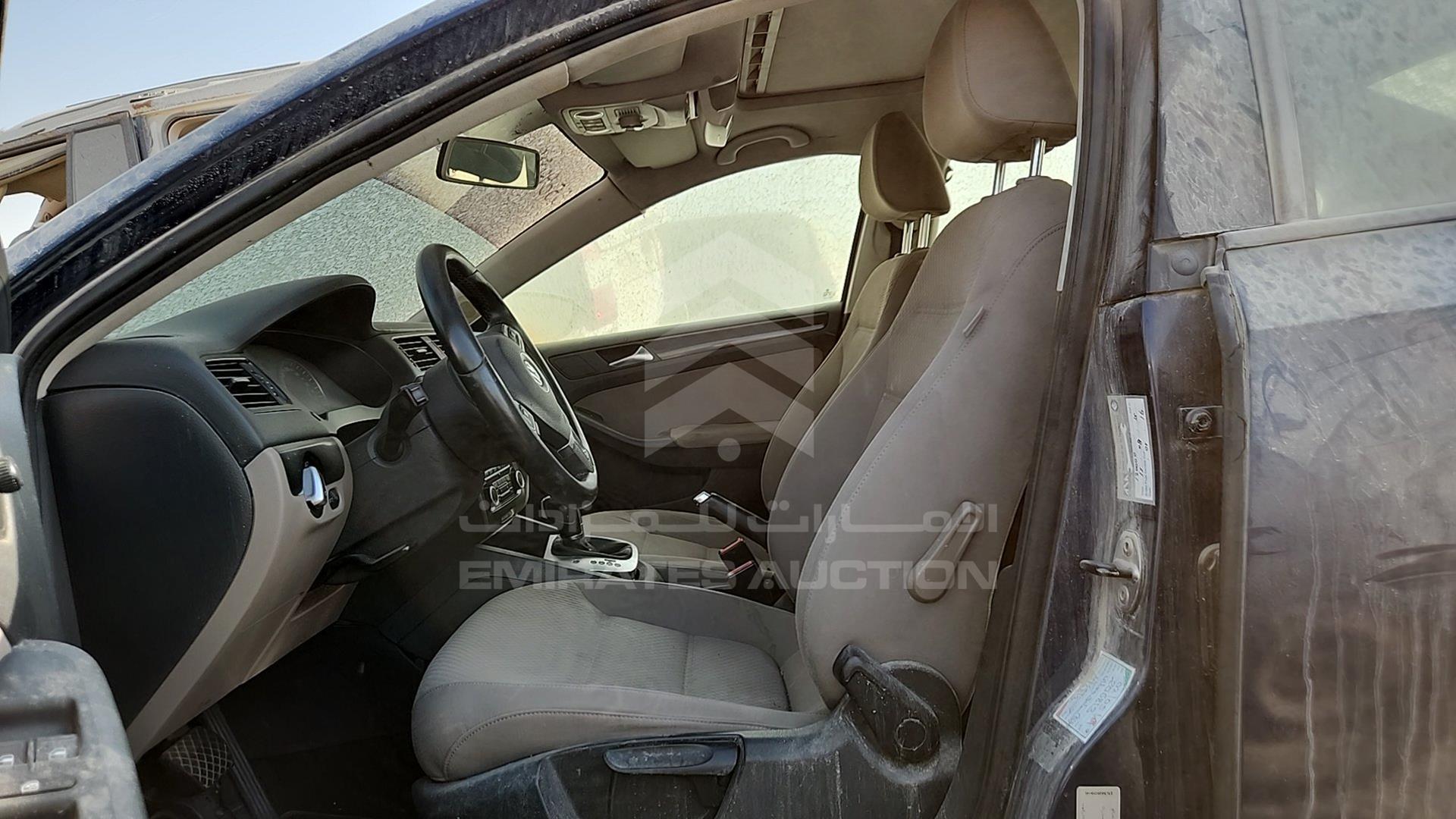 2012 VOLKSWAGEN JETTA VIN: WVWSV1164CM000647