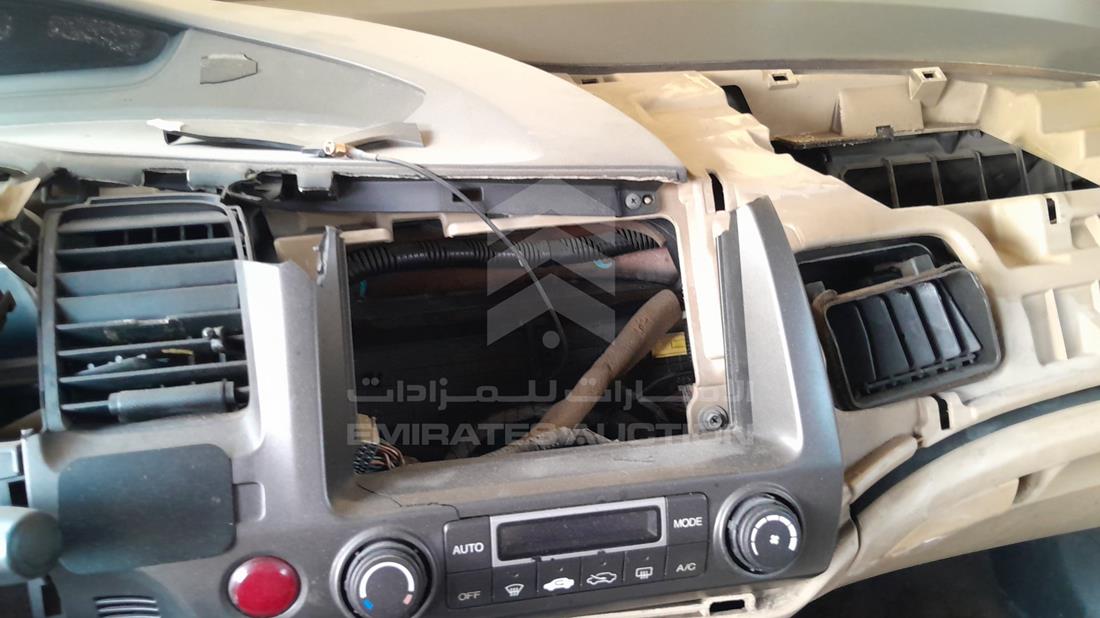 هوندا سيفيك 2008 — نظم الترفيه وكاميرا المراقبة والملاحة — صورة 16