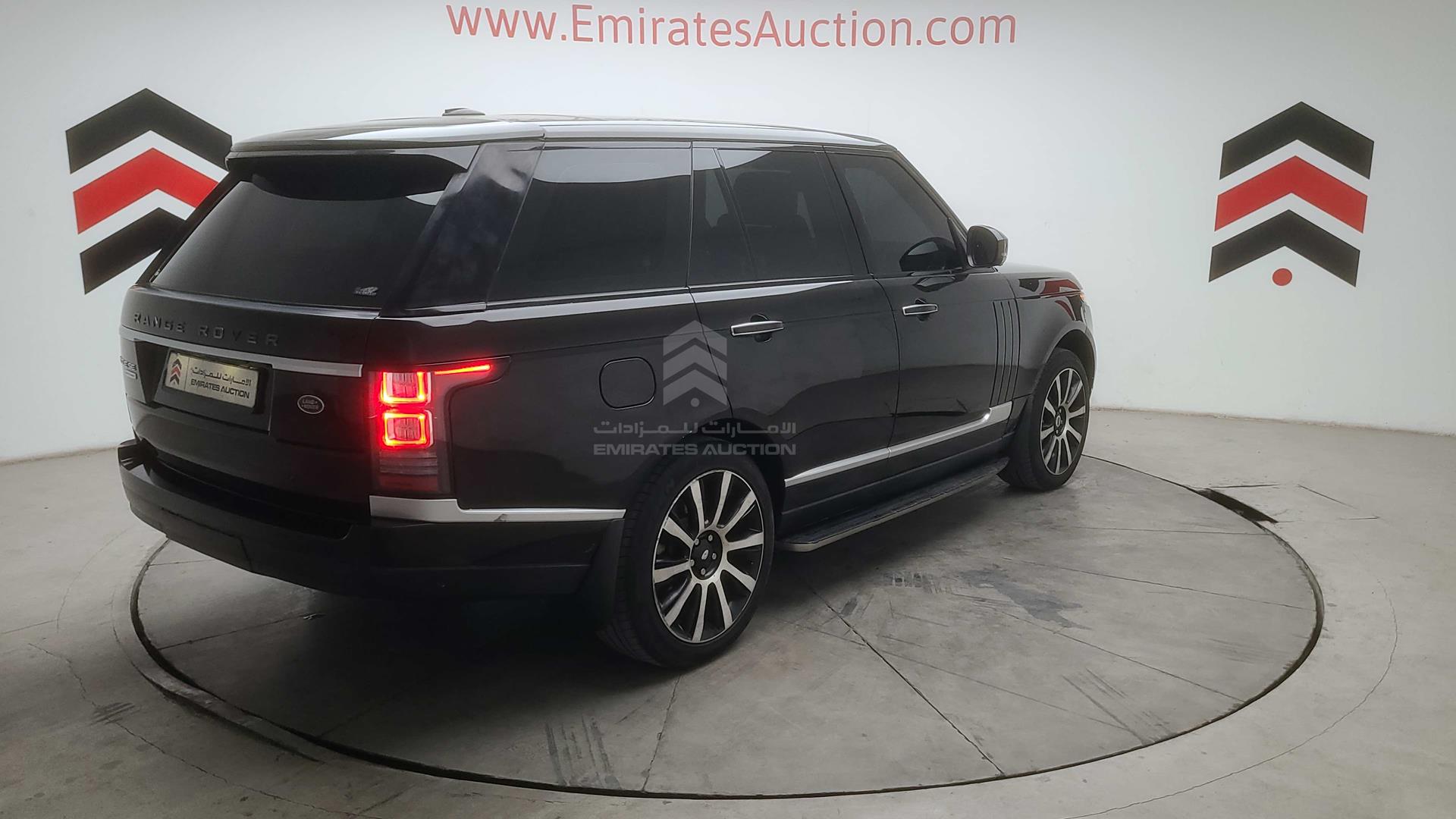 2015 RANGE ROVER VOGUE VIN: SALGA2EF5FA226826