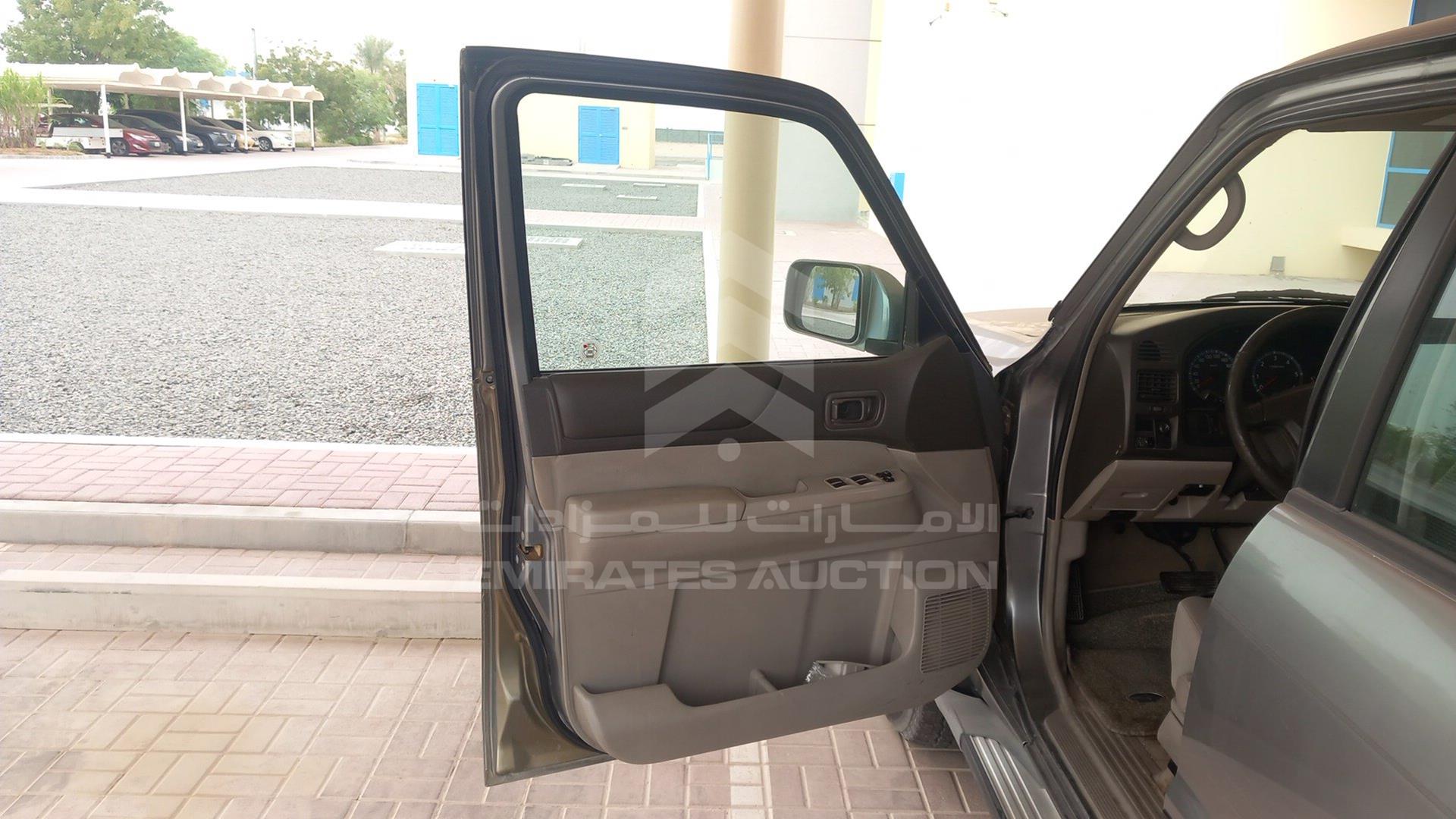 2004 NISSAN PATROL VIN: JN8FY15Y44X522087