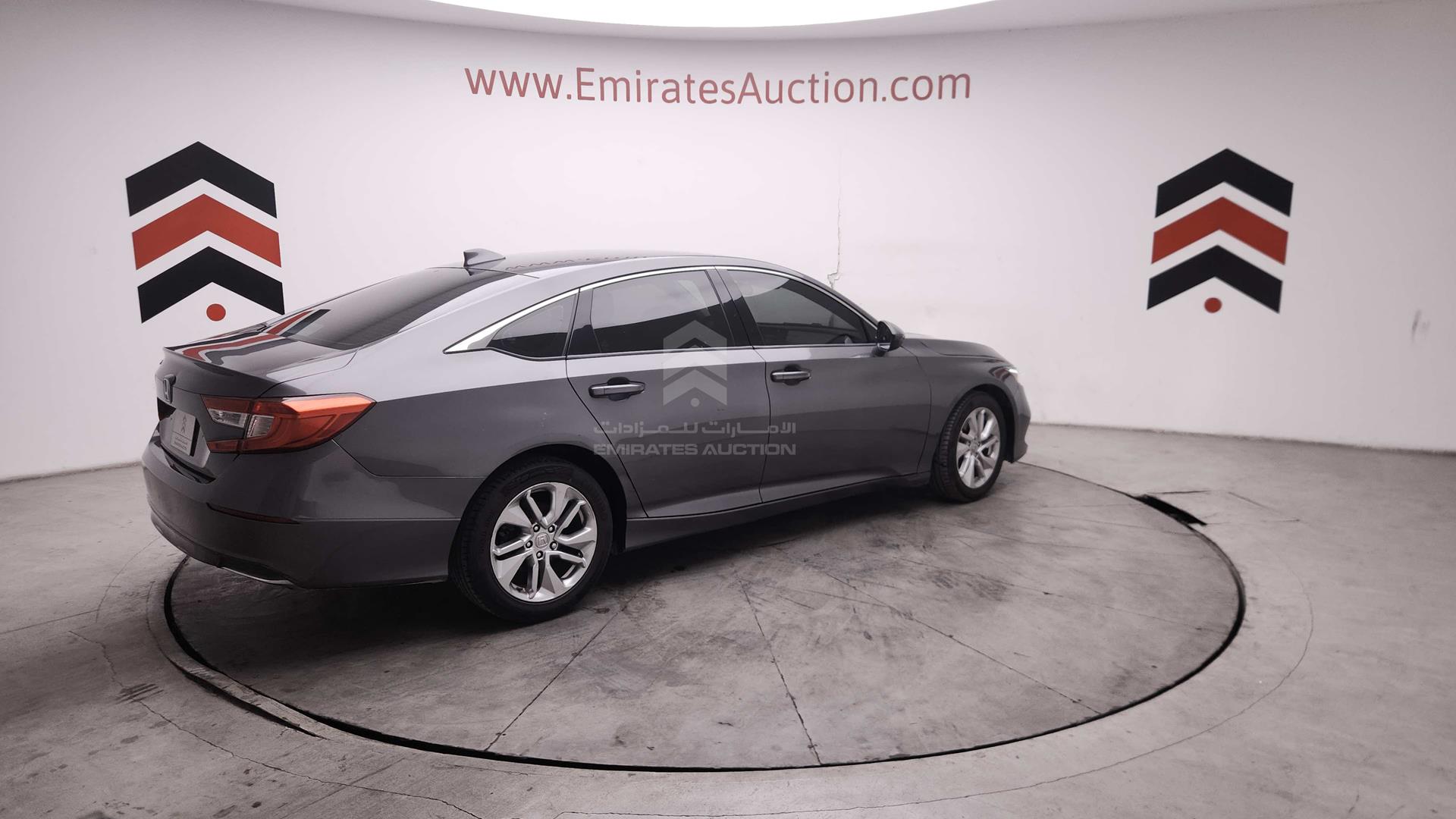 2019 HONDA ACCORD VIN: 1HGCV1F10KA077048