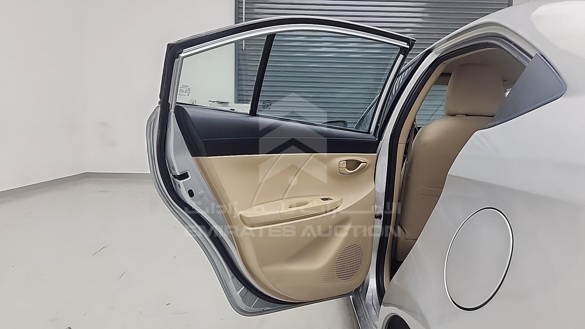 2015 TOYOTA YARIS VIN: MHFBT9F36F6036193