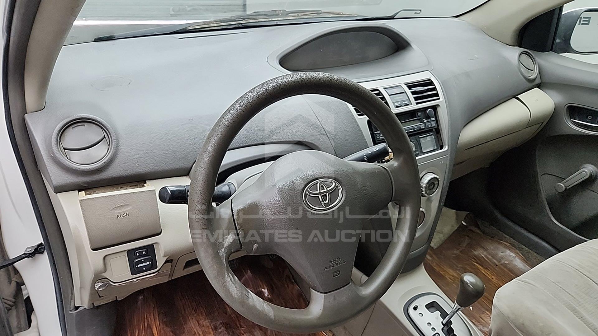 2009 TOYOTA YARIS VIN: JTDBW923X94025402
