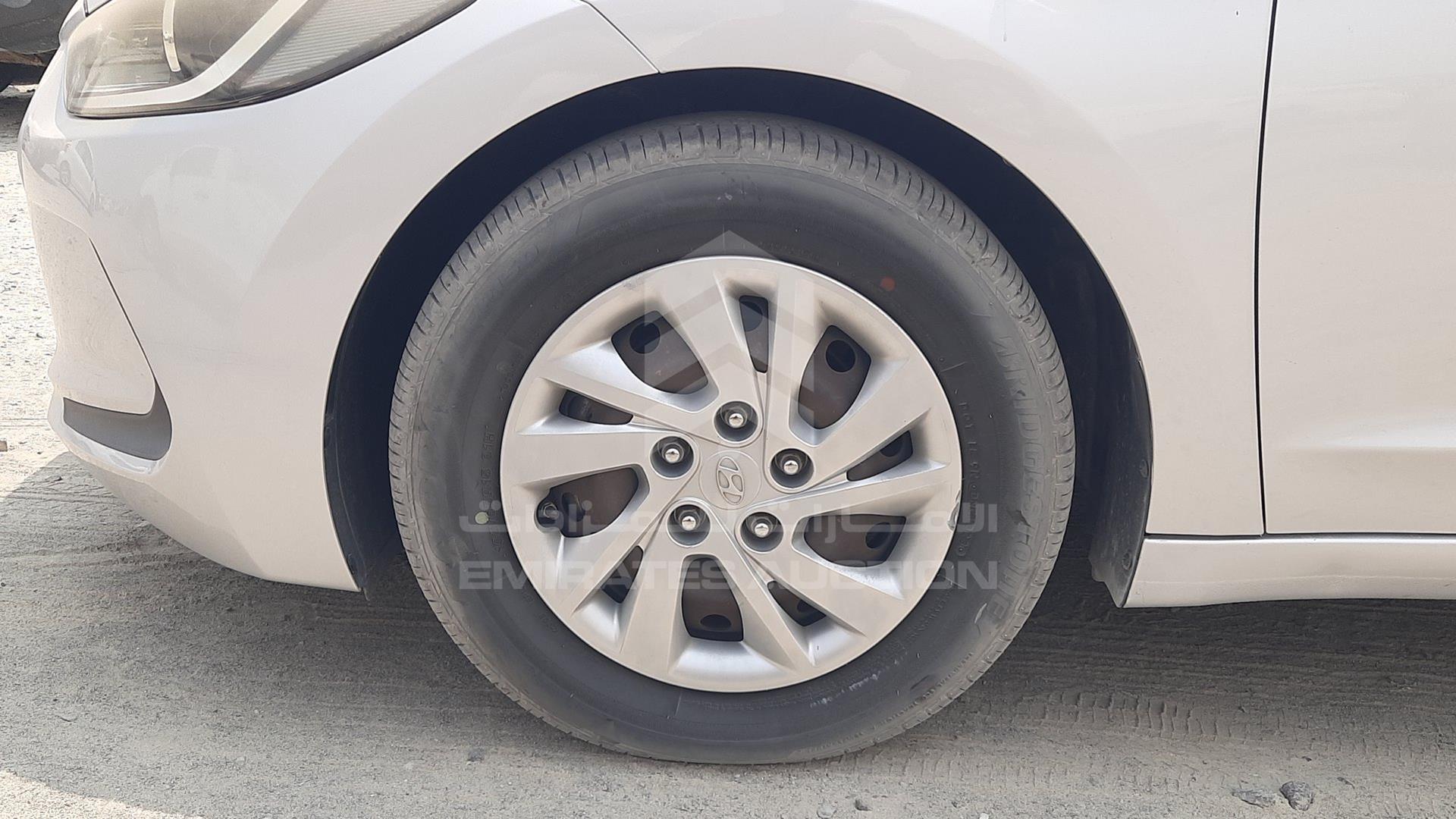 2018 HYUNDAI ELANTRA VIN: KMHD741C0JU545067