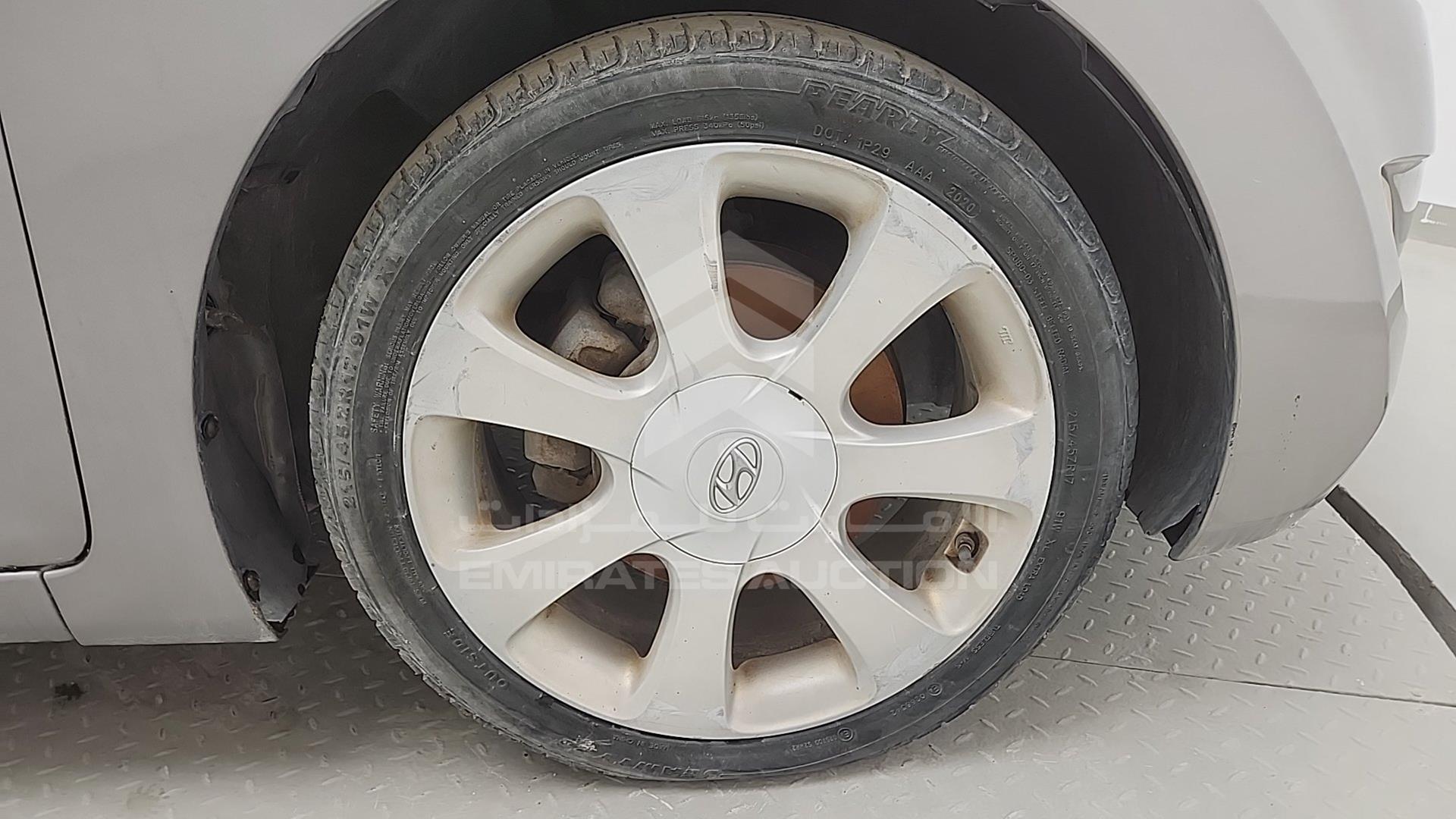 2011 HYUNDAI ELANTRA VIN: KMHDH4AE2BU081960