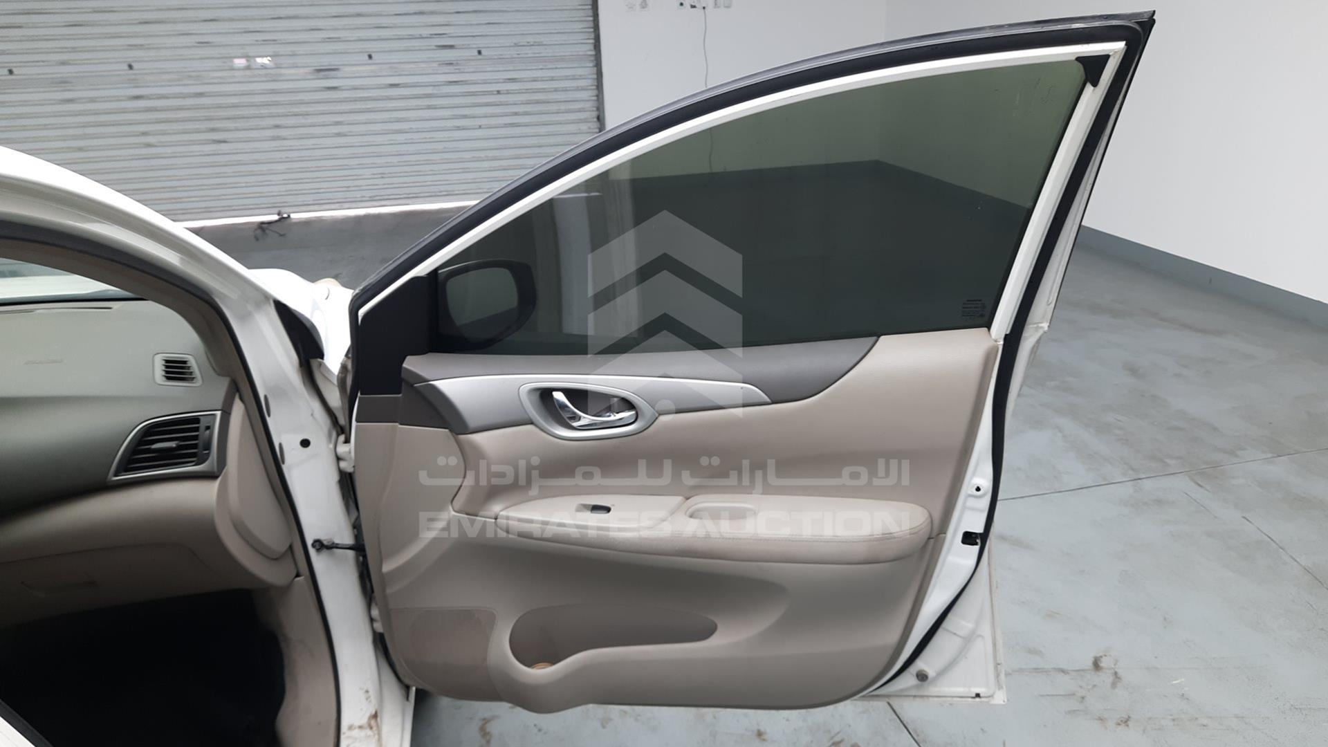 2014 NISSAN TIIDA VIN: MNTBC2C92E6000049