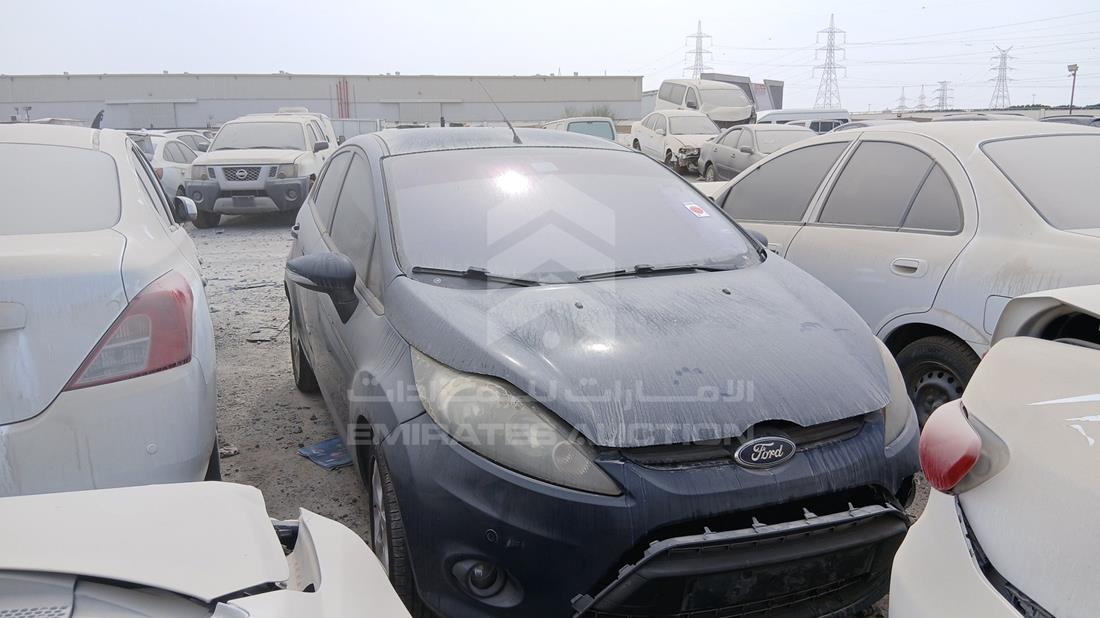 2012 Ford Fiesta — Front Right Angle — Photo 9