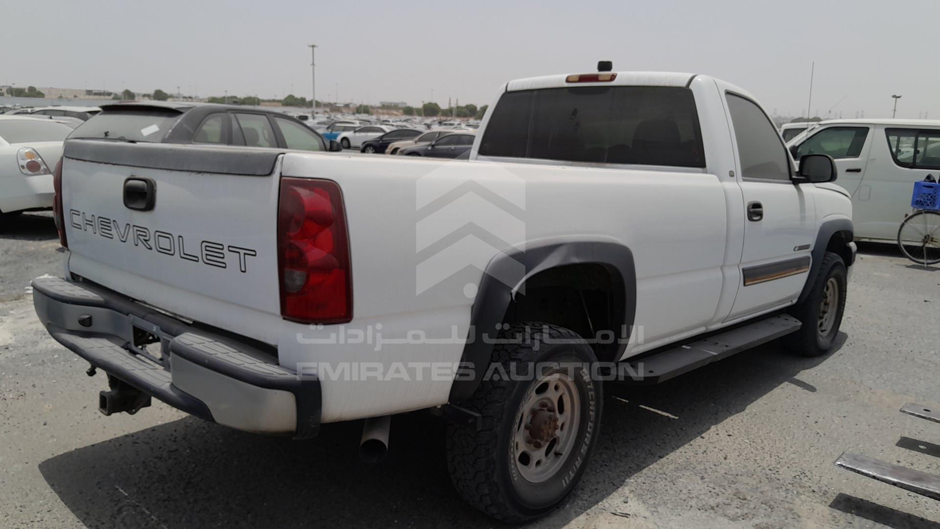 2004 CHEVROLET SILVERADO VIN: 1GCHK24U74E191284