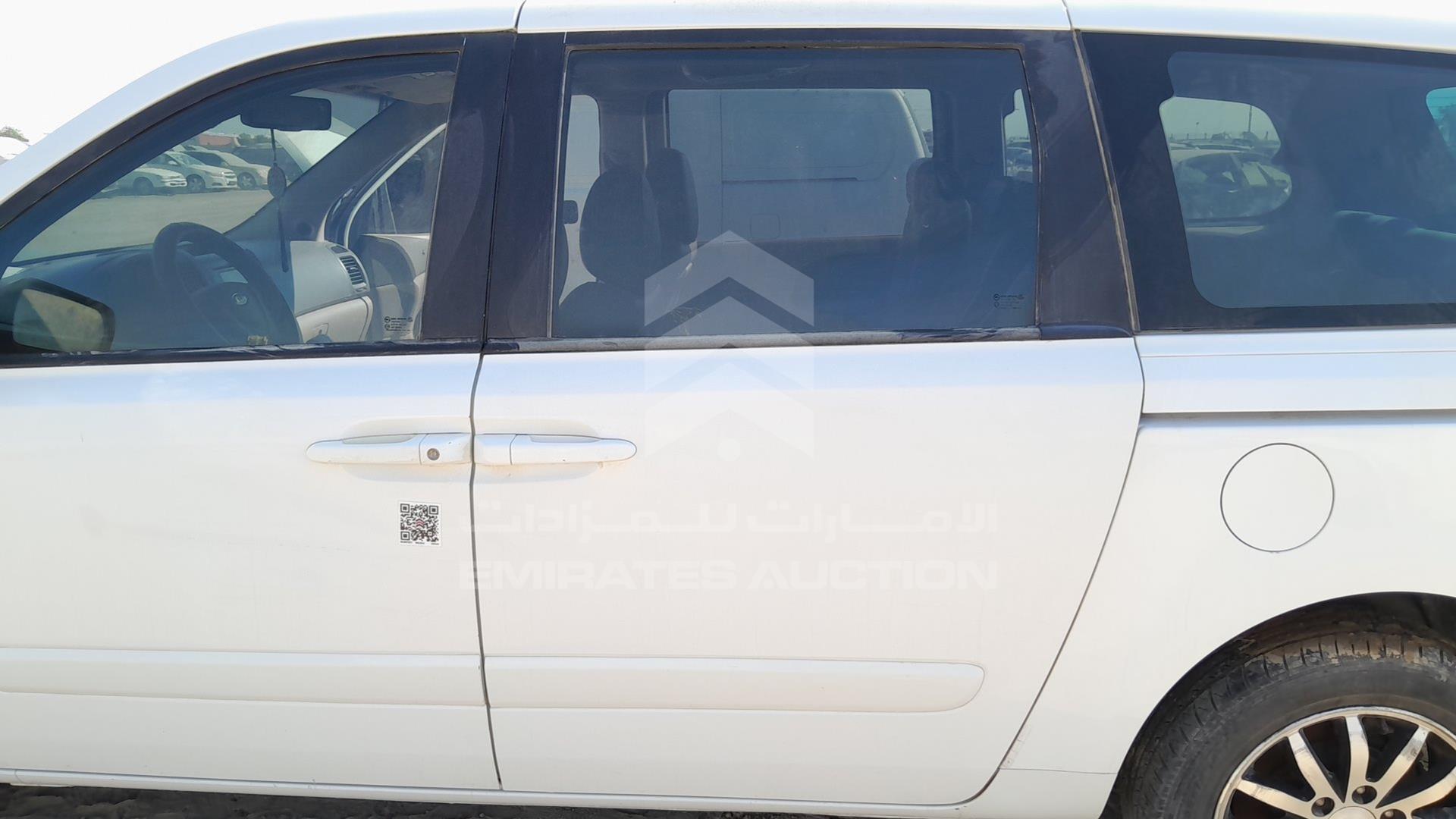 2011 KIA CARNIVAL VIN: KNAMH8177B6386899
