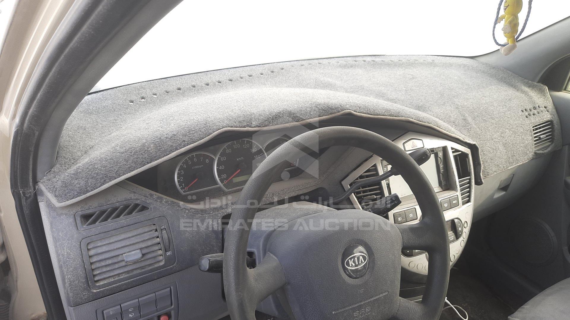 2006 KIA CARENS VIN: KNAFC526665439843