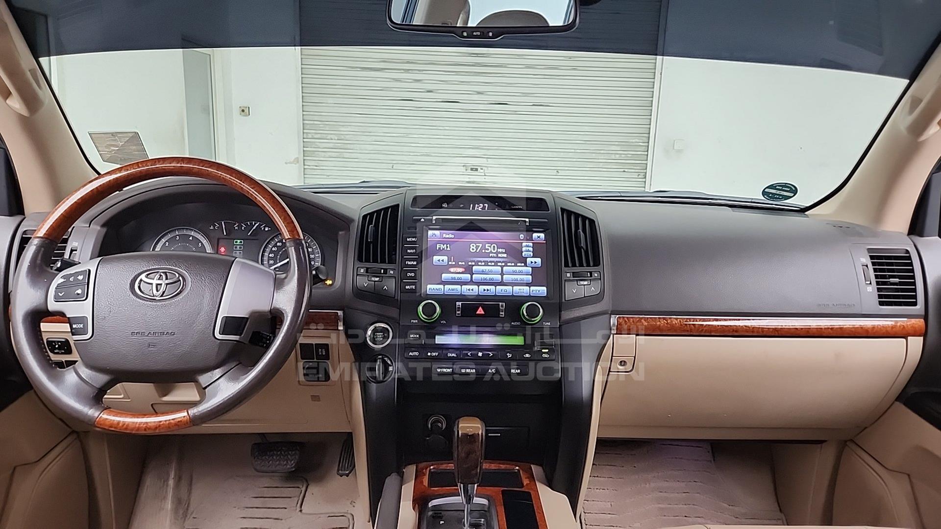 2014 TOYOTA LAND CRUISER VIN: JTMHX09J9E5043076