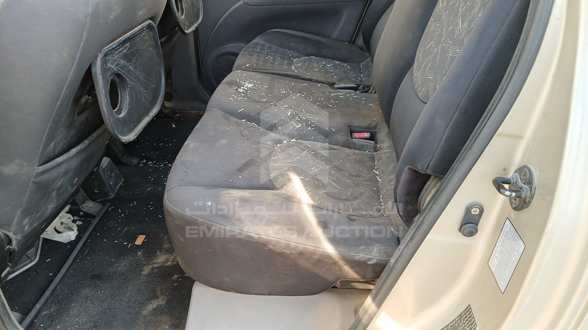 2005 HYUNDAI MATRIX VIN: KMHPM81C55U197382