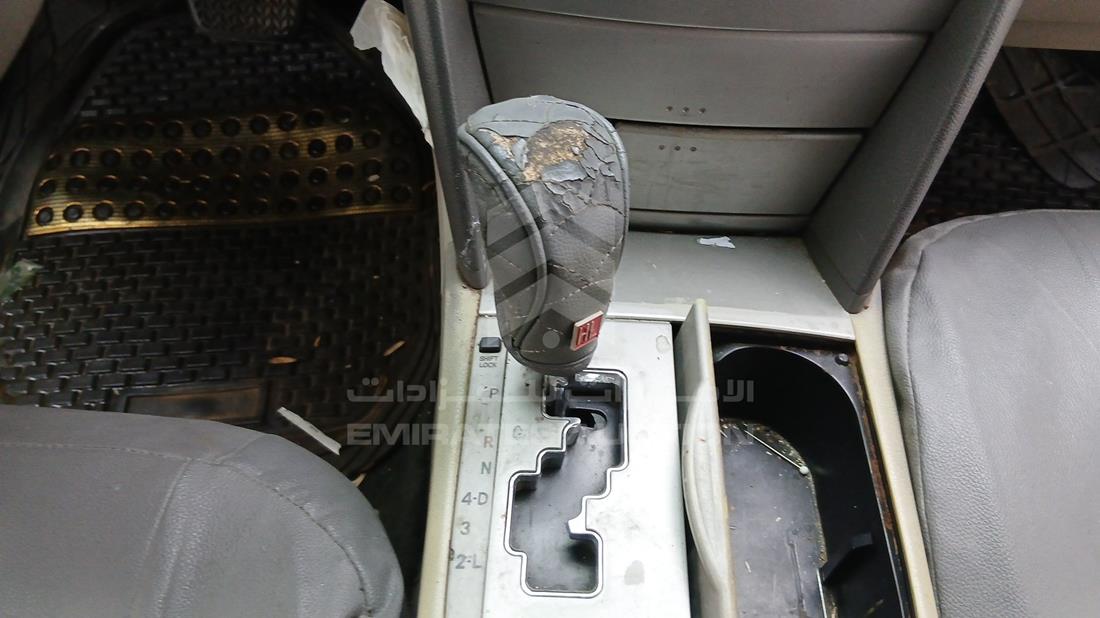 تويوتا كامري 2009 — زاوية ناقل الحركة — صورة 20