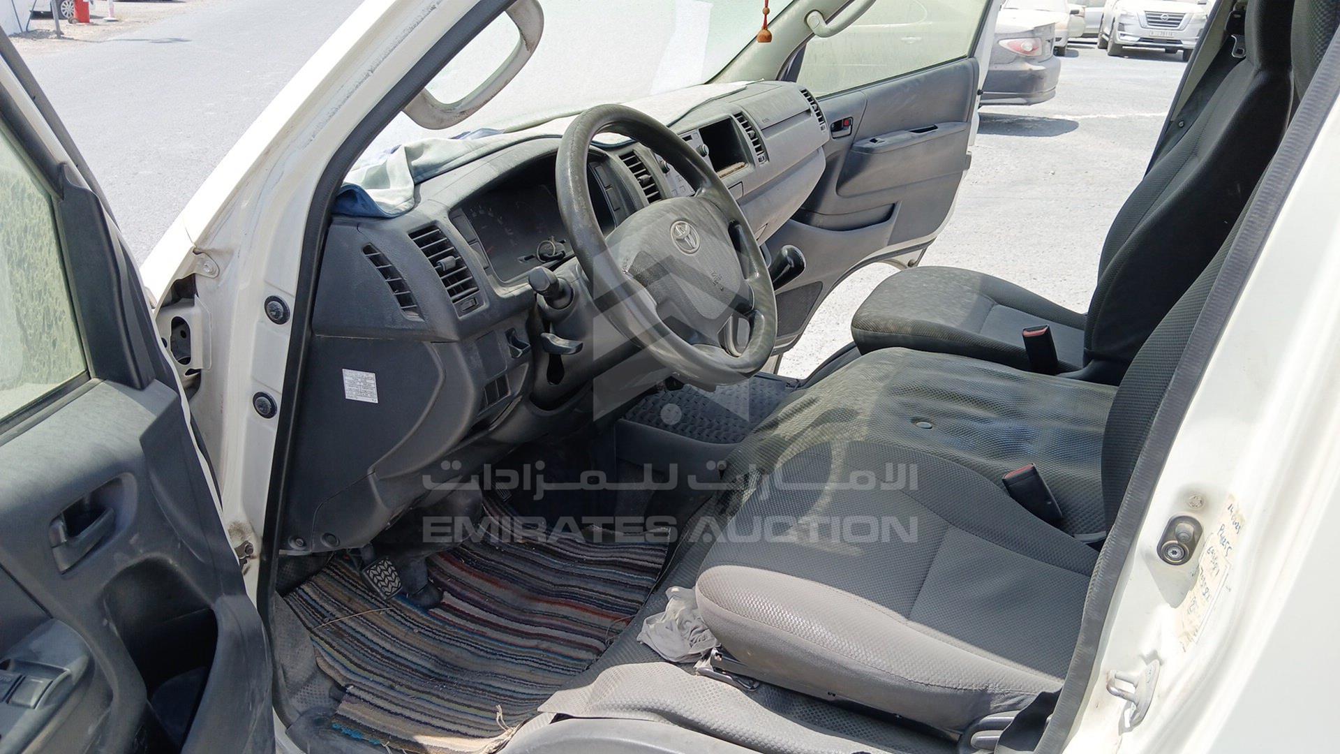 2016 TOYOTA HIACE VIN: JTGRX12P1G8046776
